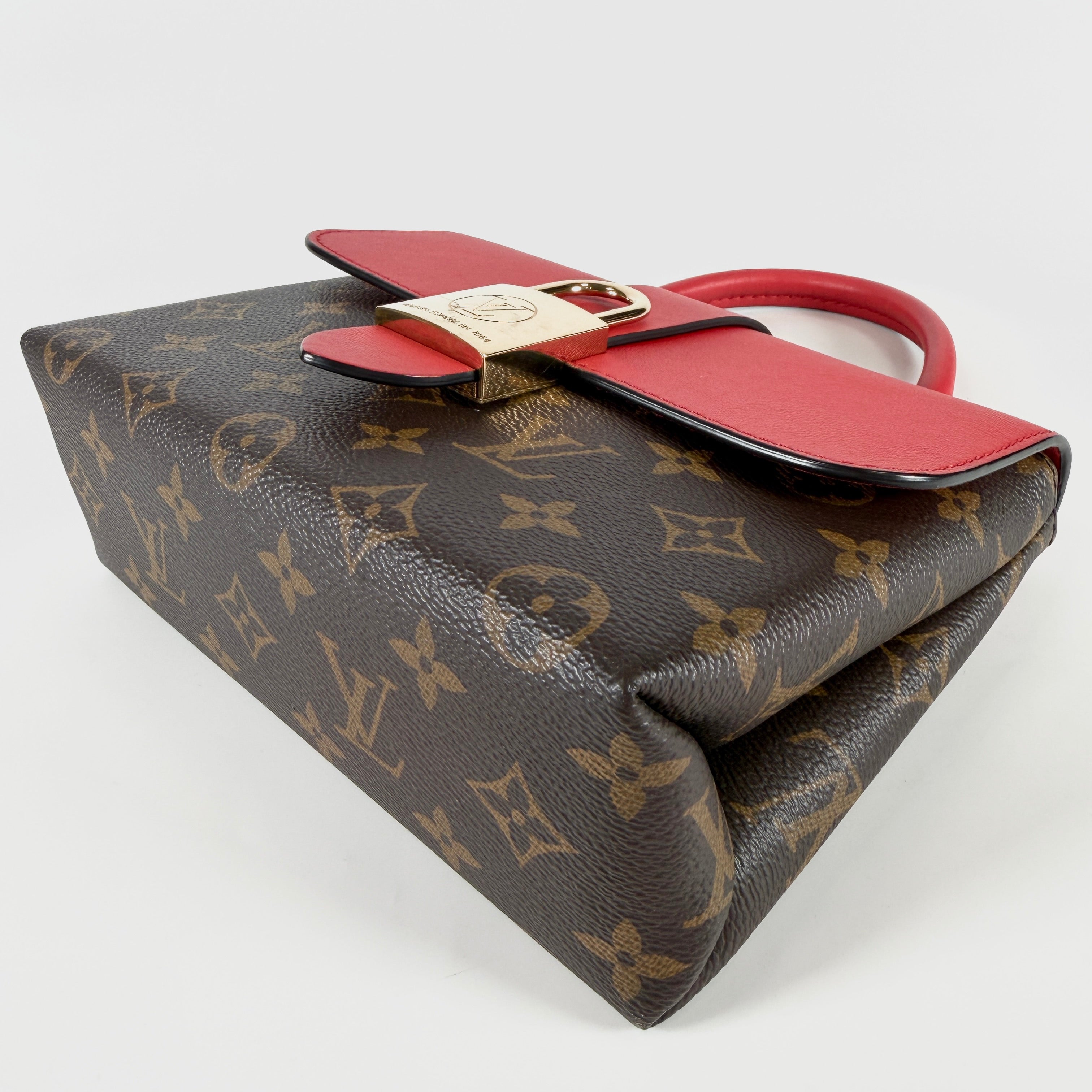 2606 secondhand LV Monogram M44322 Rocky BB DU0179 strap