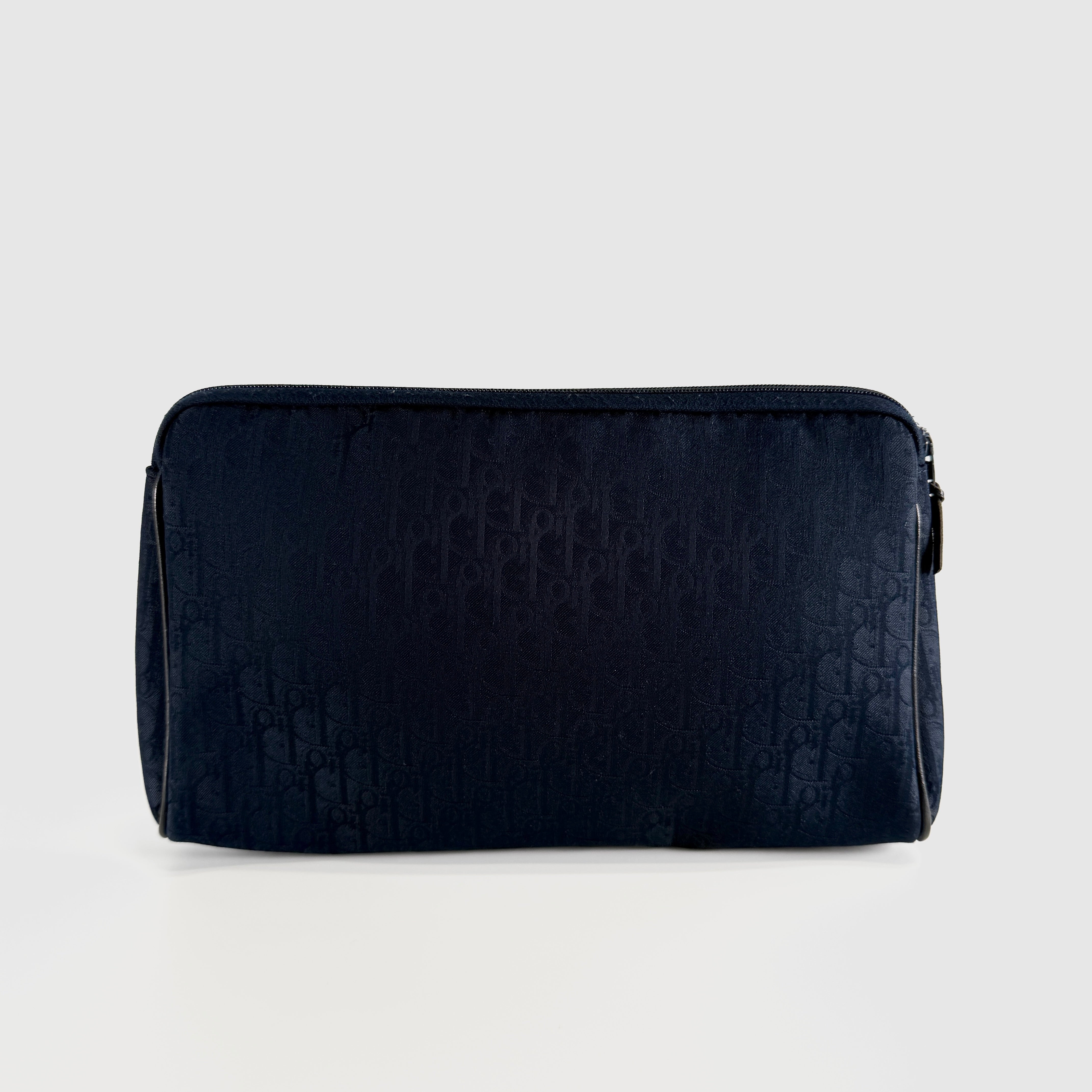 2607 secondhand CD pouch