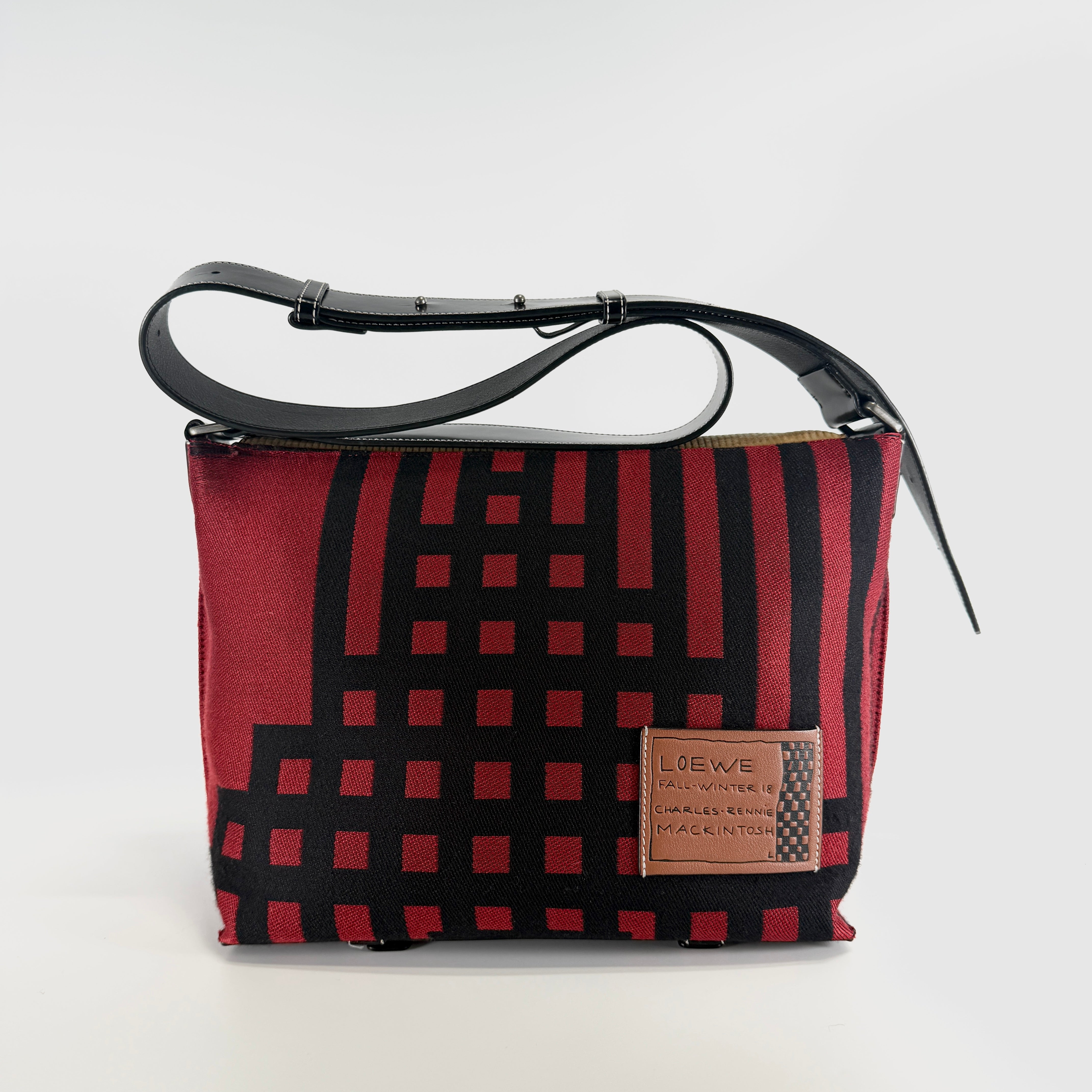 2606 secondhand LOEWE MILITARY MESENGER STRIPE61841 Shoulder bag / Crossbody Bag
