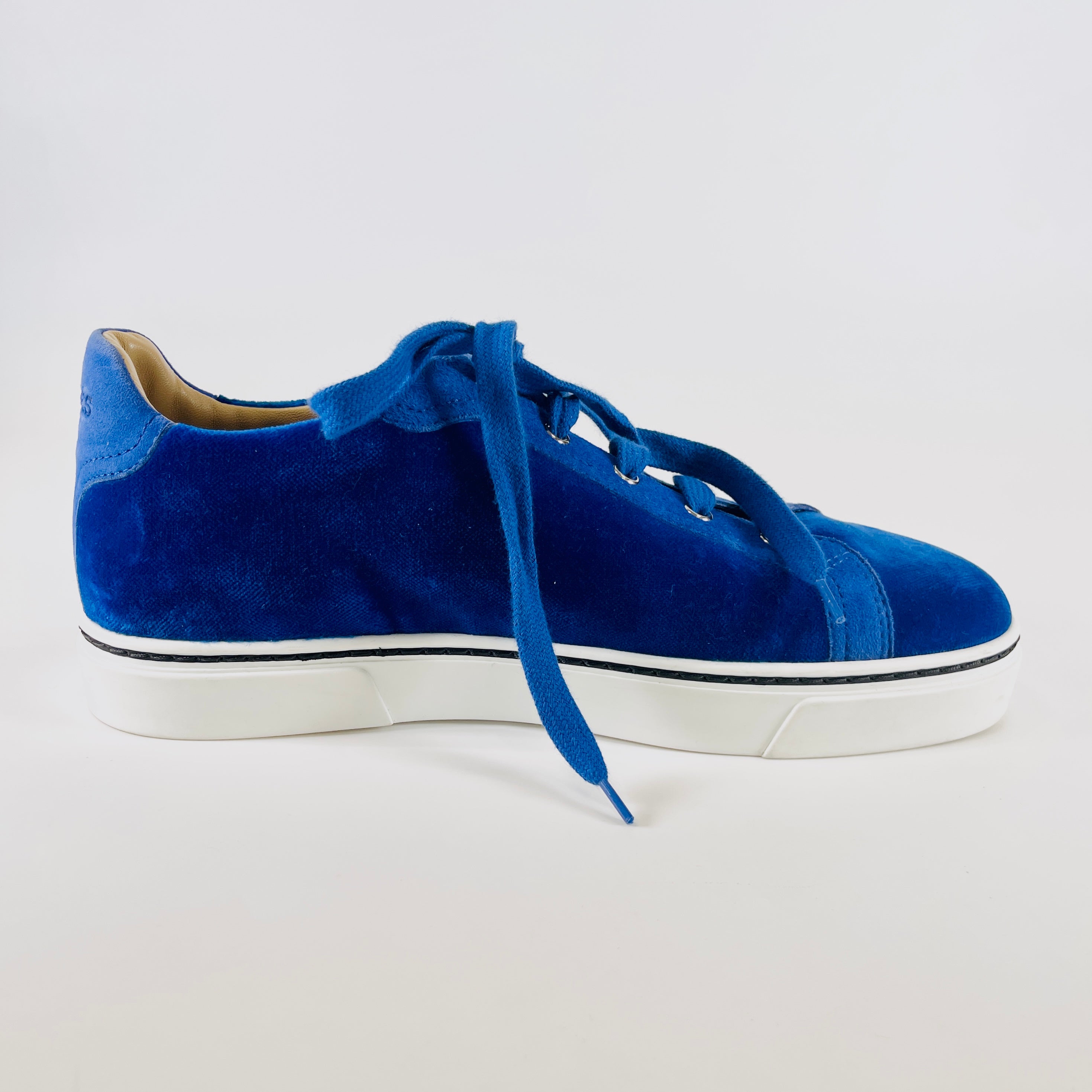 2603 secondhand HERMES sneakers