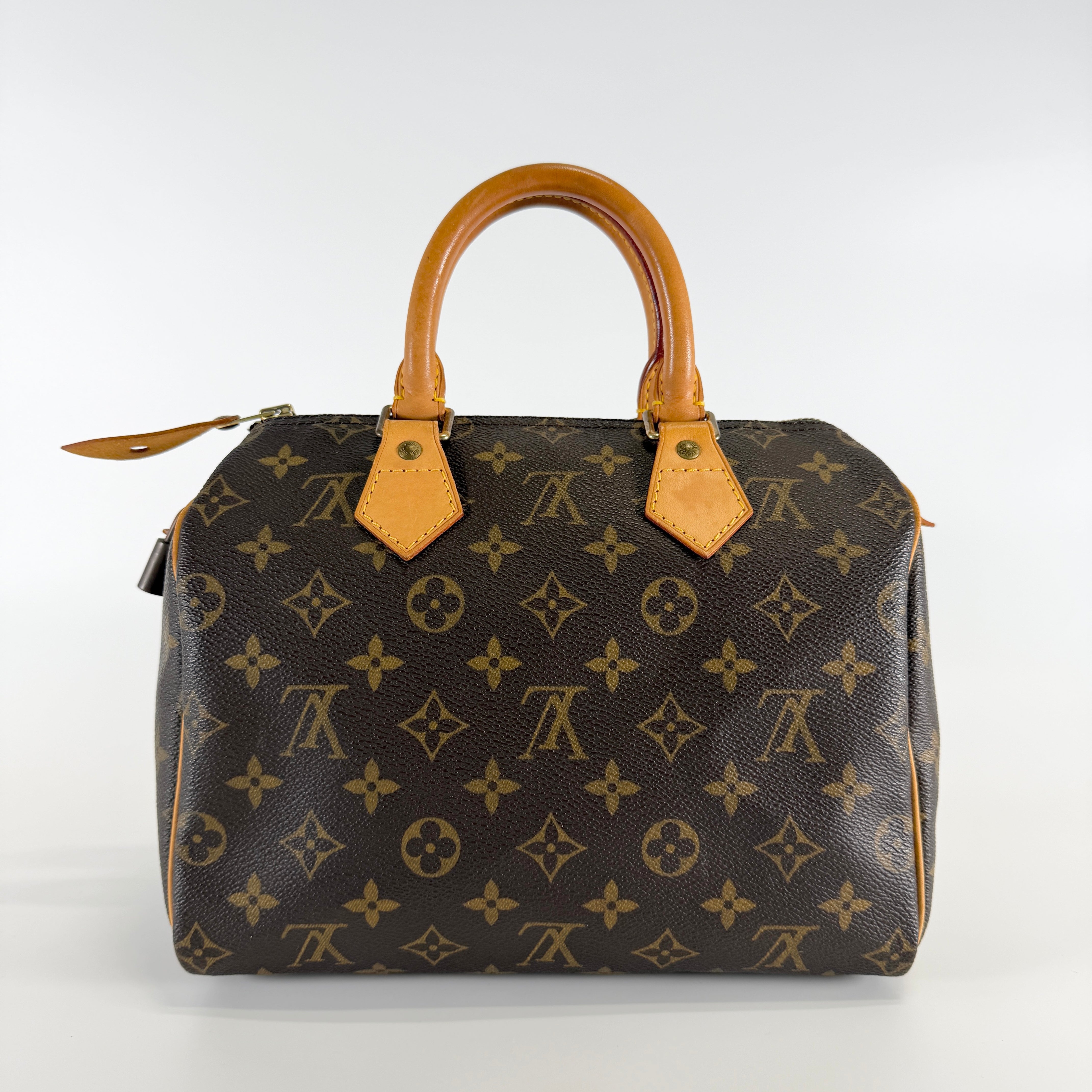 2606 secondhand LV Monogram Speedy 25