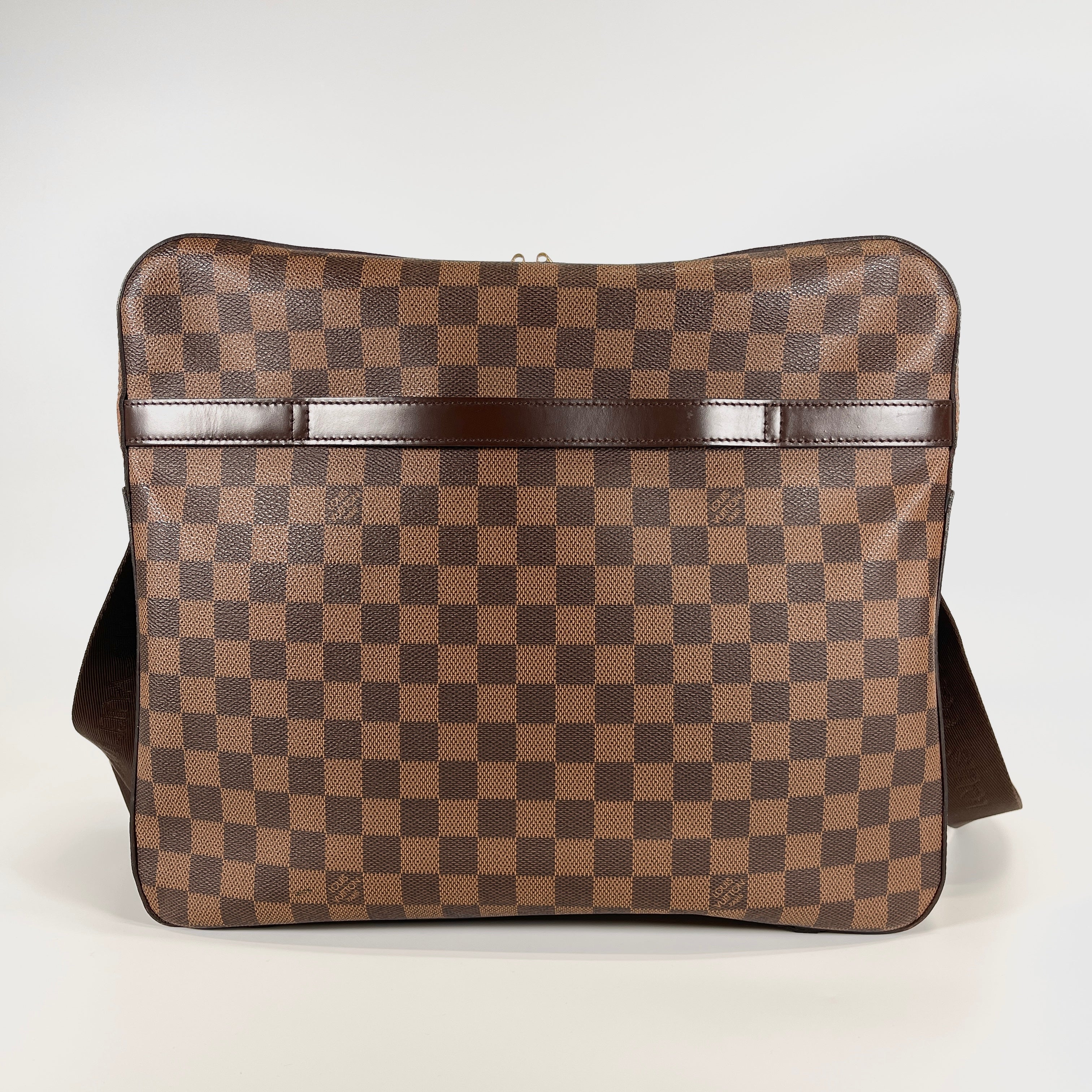 2604 secondhand LV Damier Do