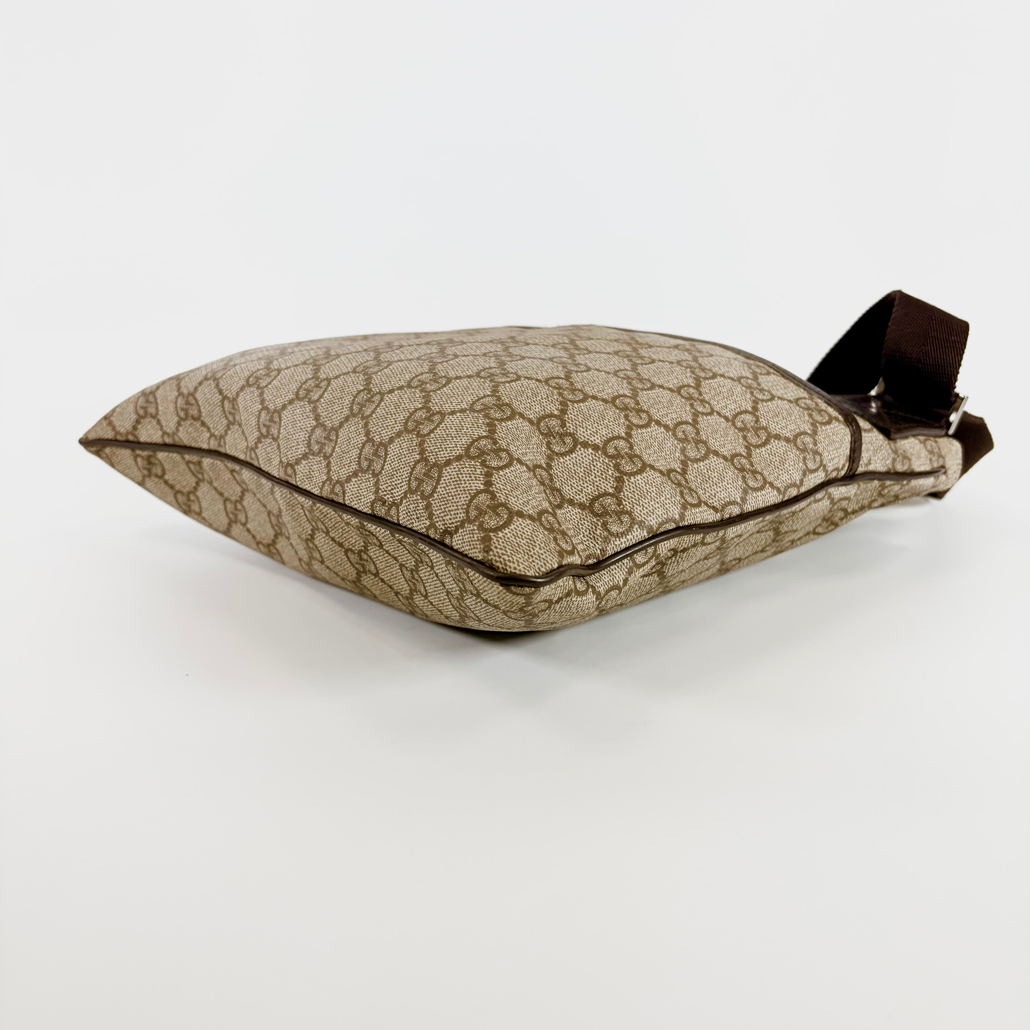 2606 secondhand Gucci brand bag 141626 GG supreme shoulder 31