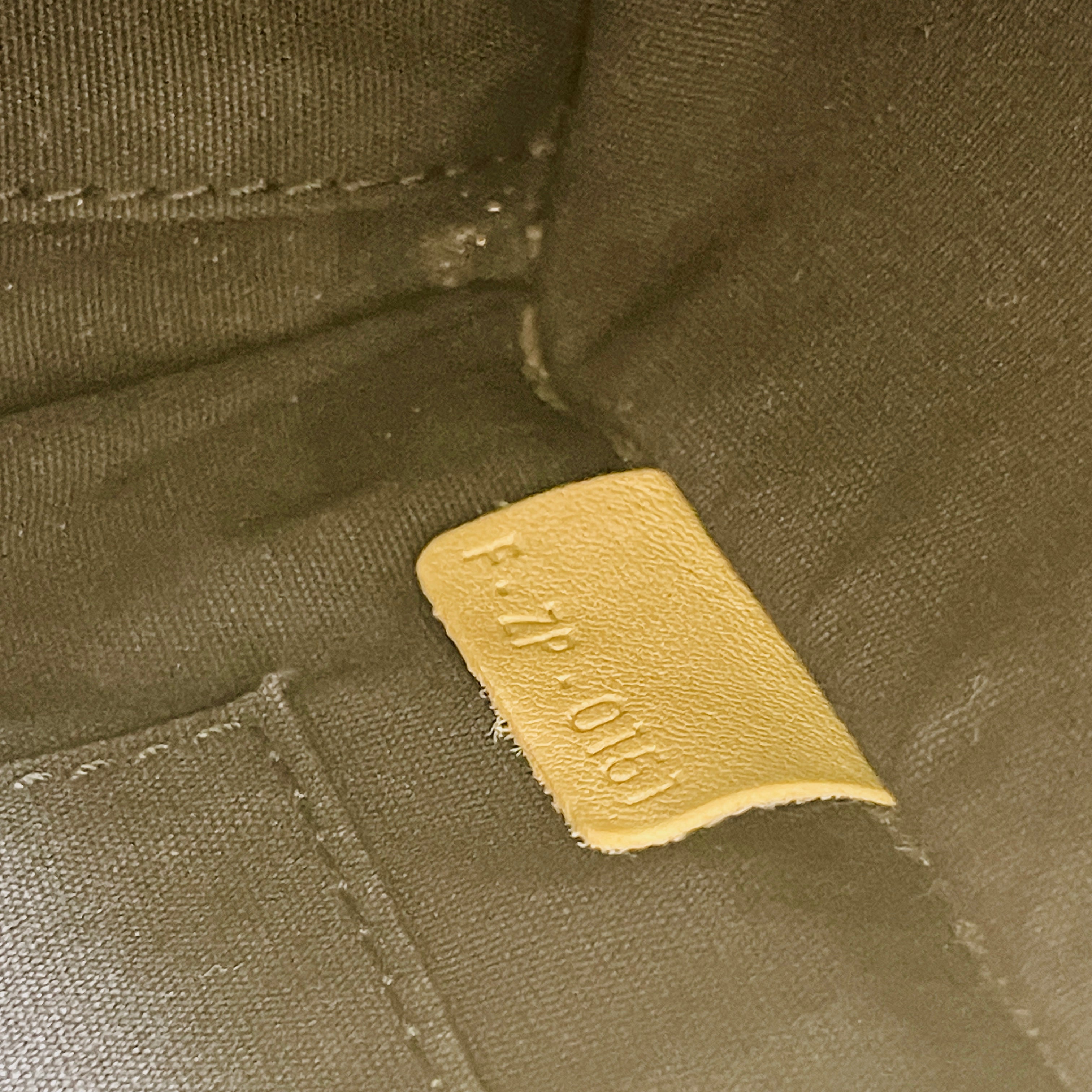 2603 secondhand CELINE hand bag Luggage
