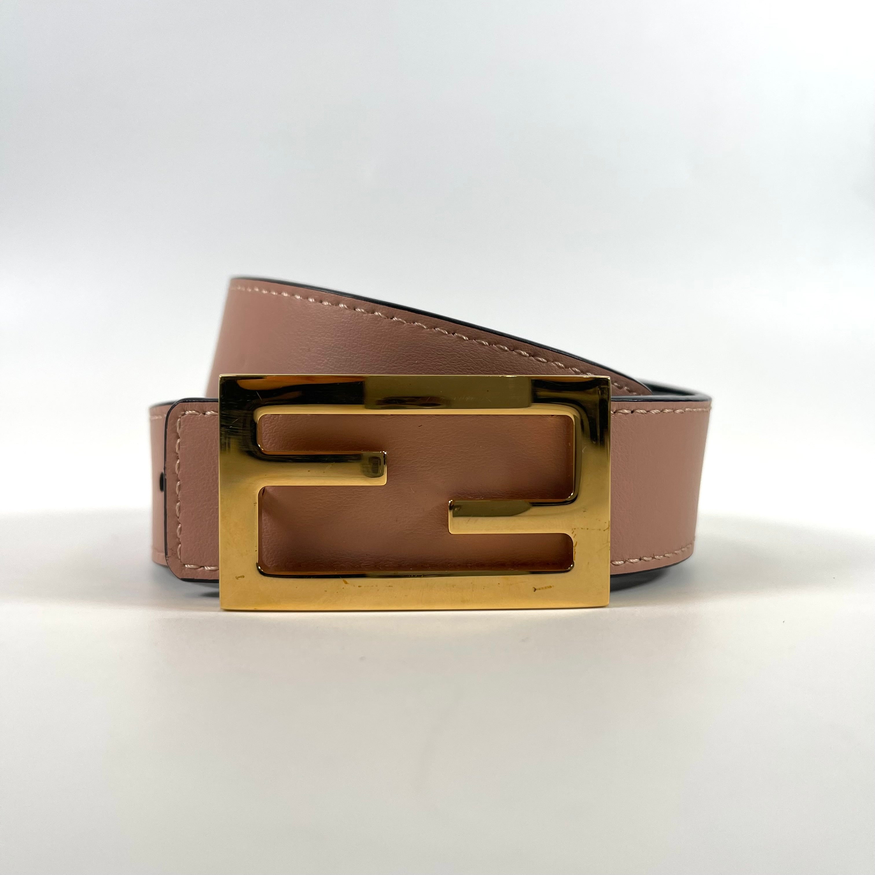 2601 FENDI belt