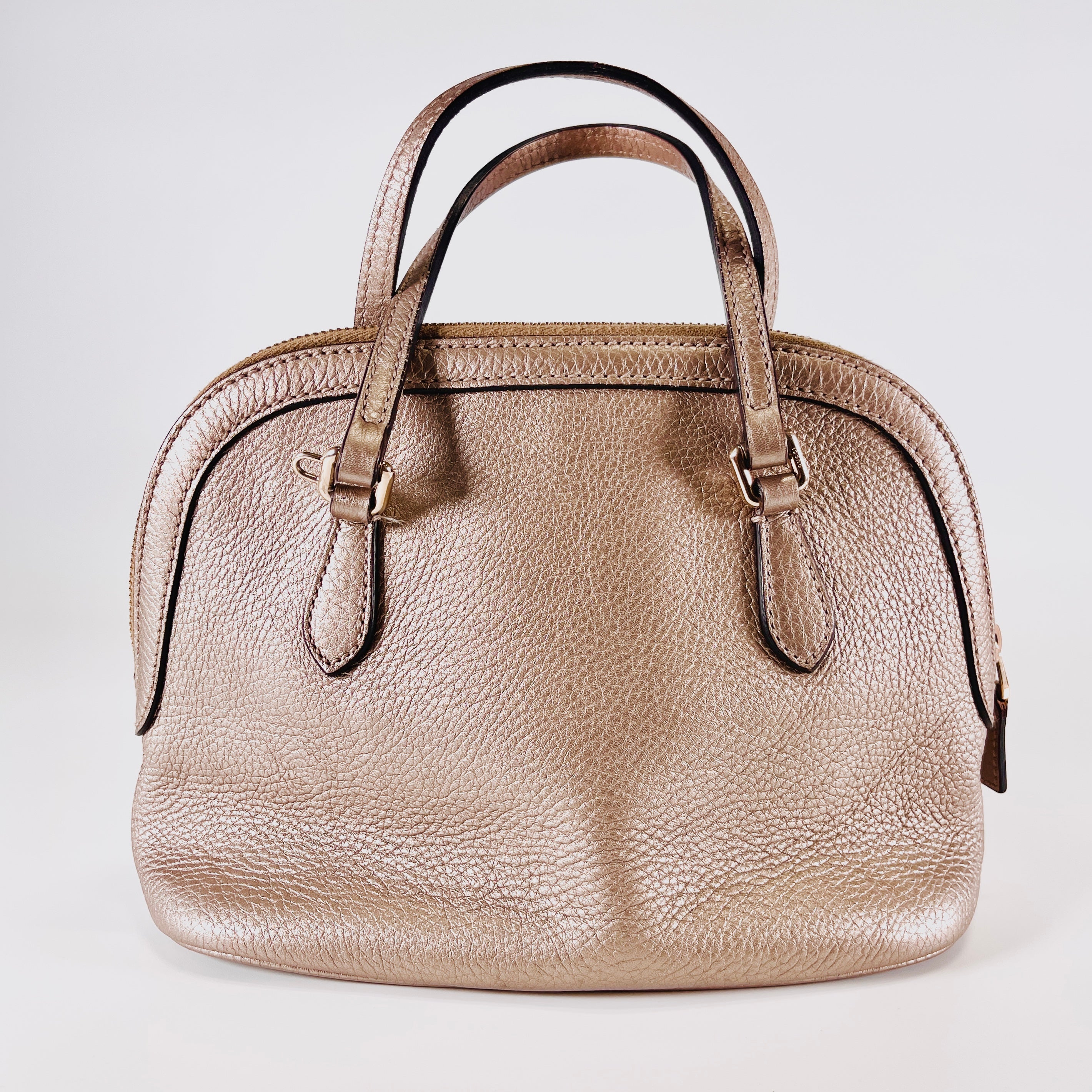 2604 secondhand GUCCI hand bag