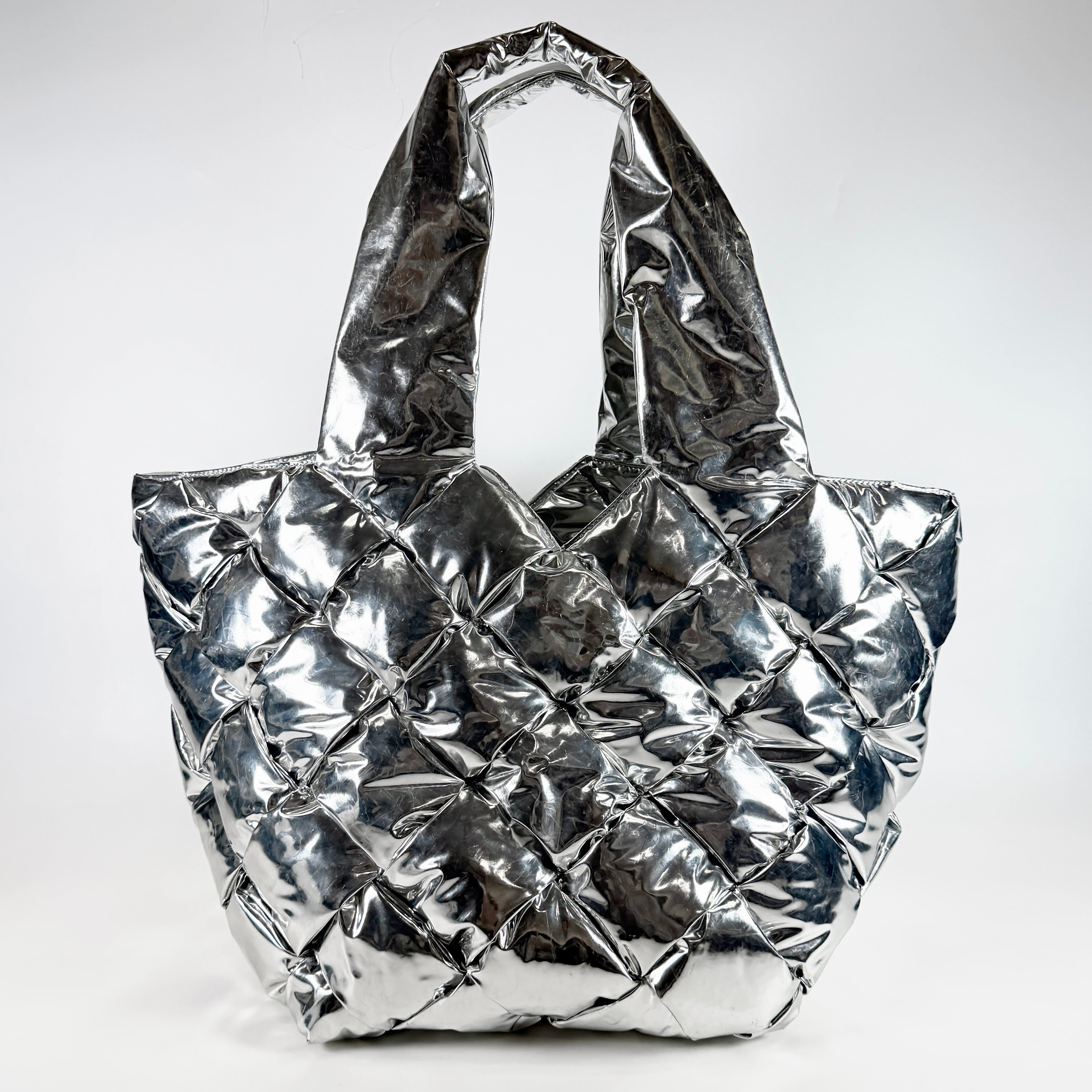 2608 secondhand Bottega Veneta Padded Tote Bag With Pouch