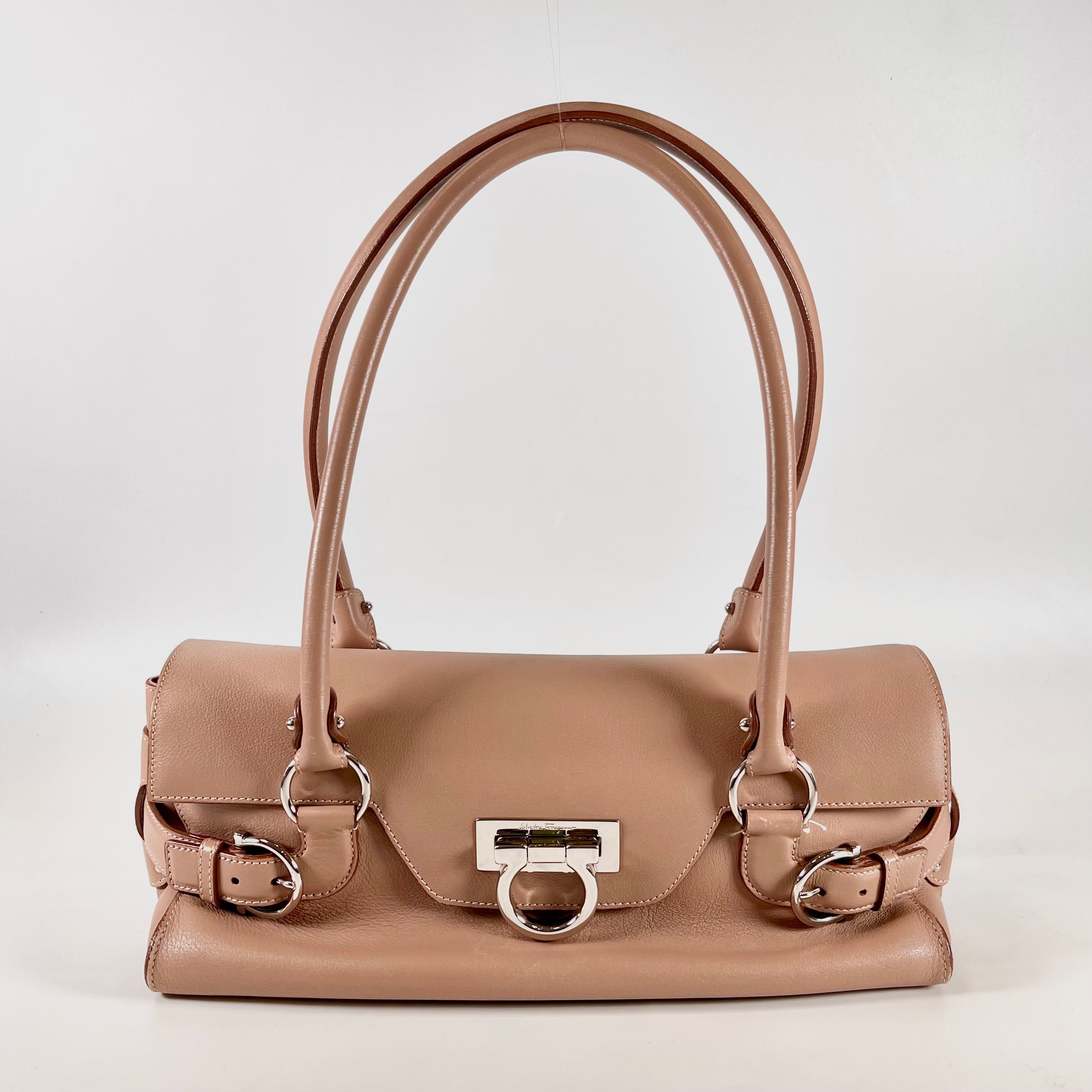 2601 secondhand Ferragamo Gancini leather Shoulder bag beige