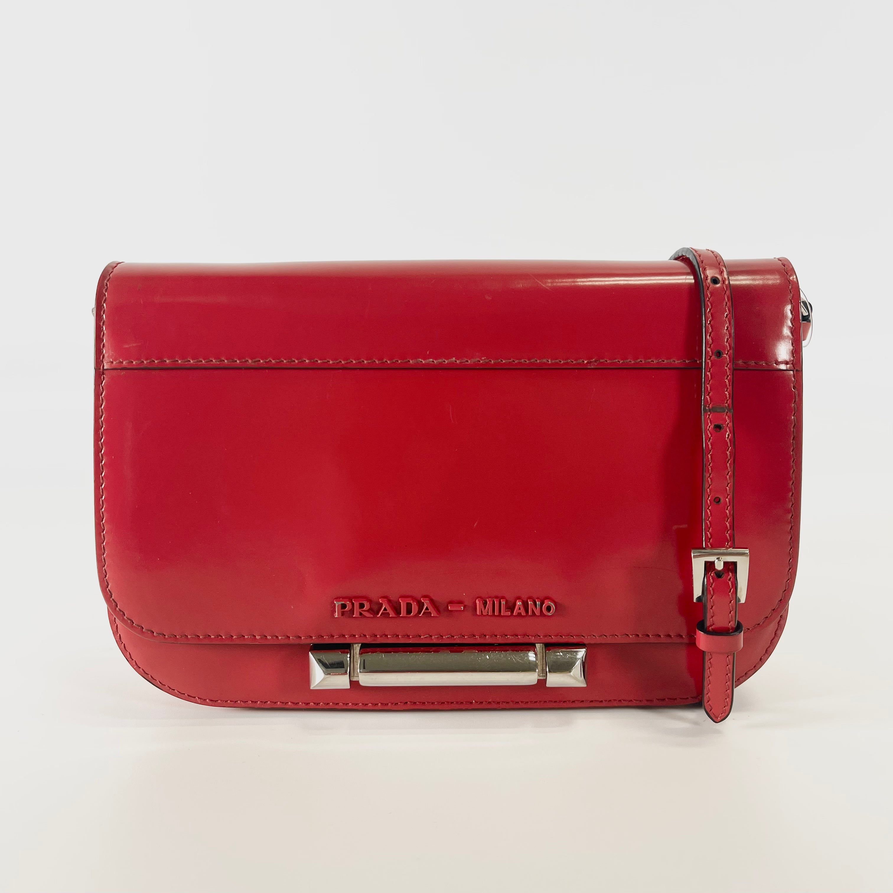 2603 secondhand PRADA hand bag
