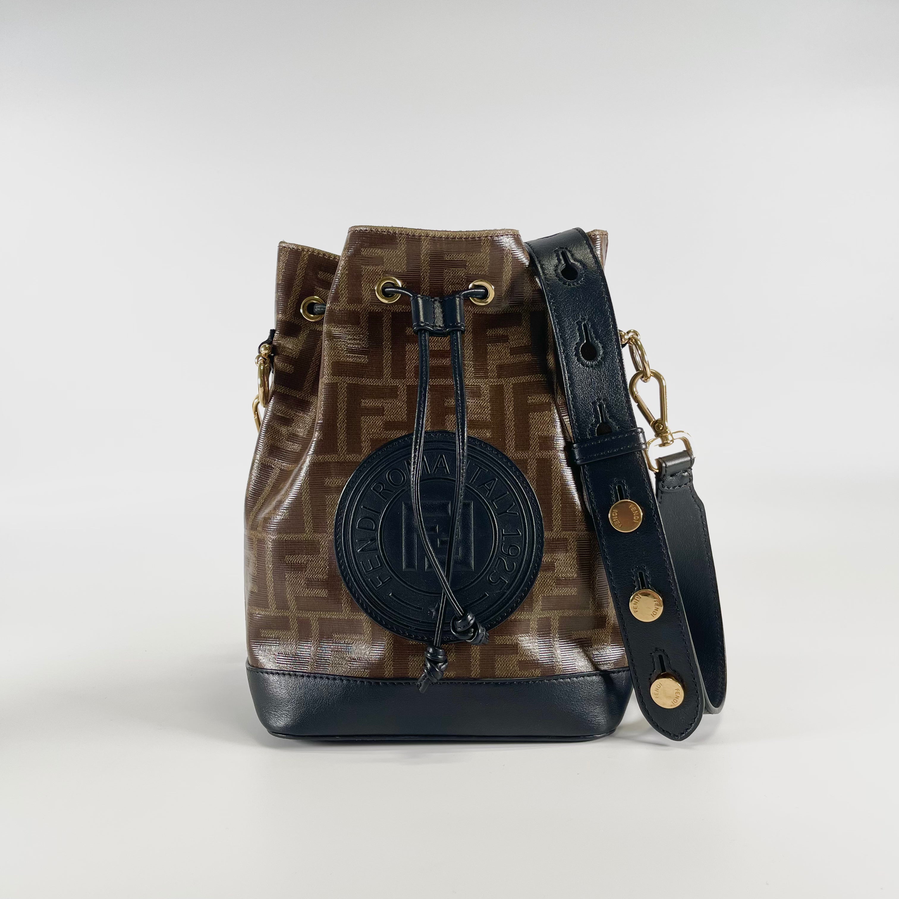 2601 secondhand FENDI Zucca Trezor