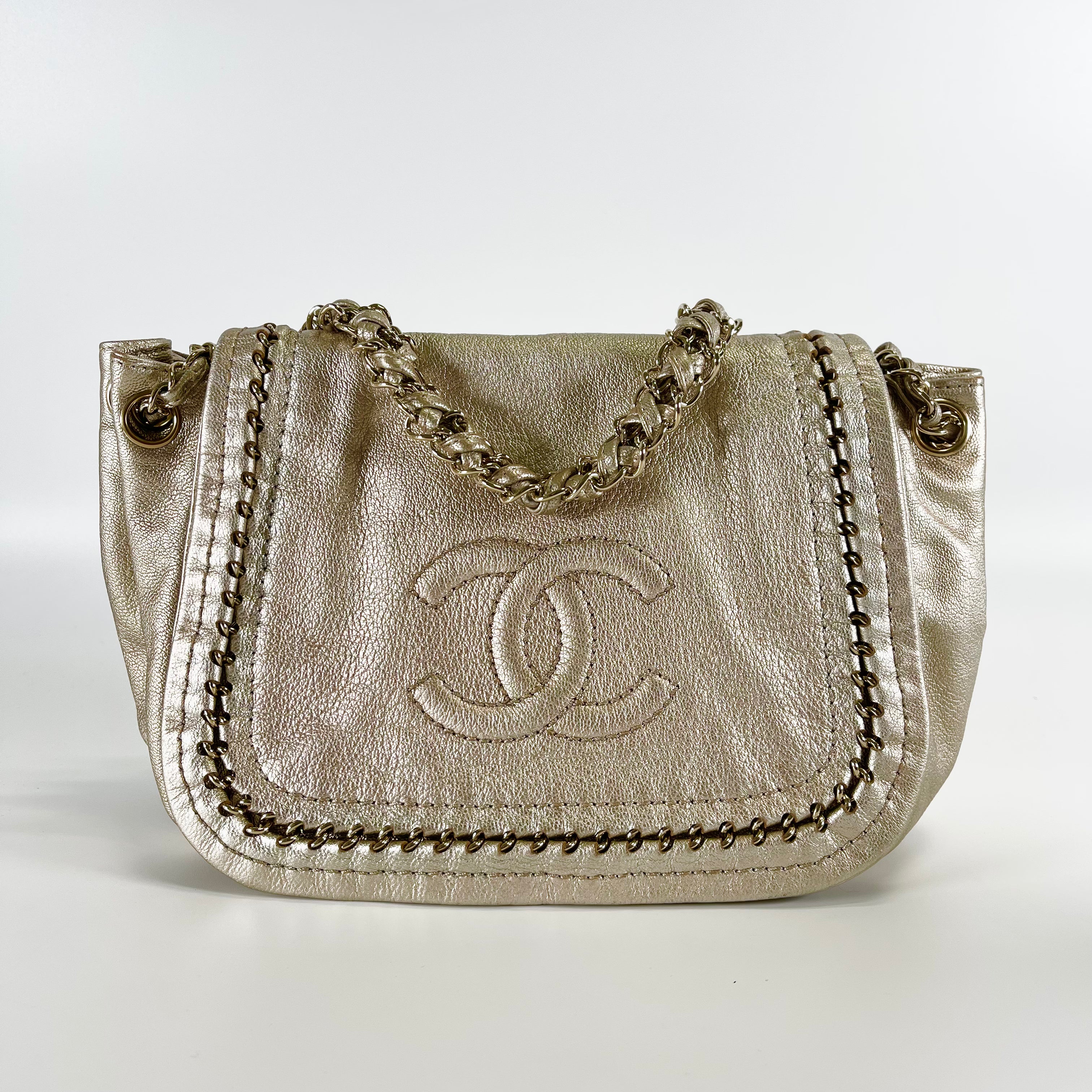 2602 secondhand CHANEL Shoulder bag / Crossbody Bag Cocomark Chain Shoulder line