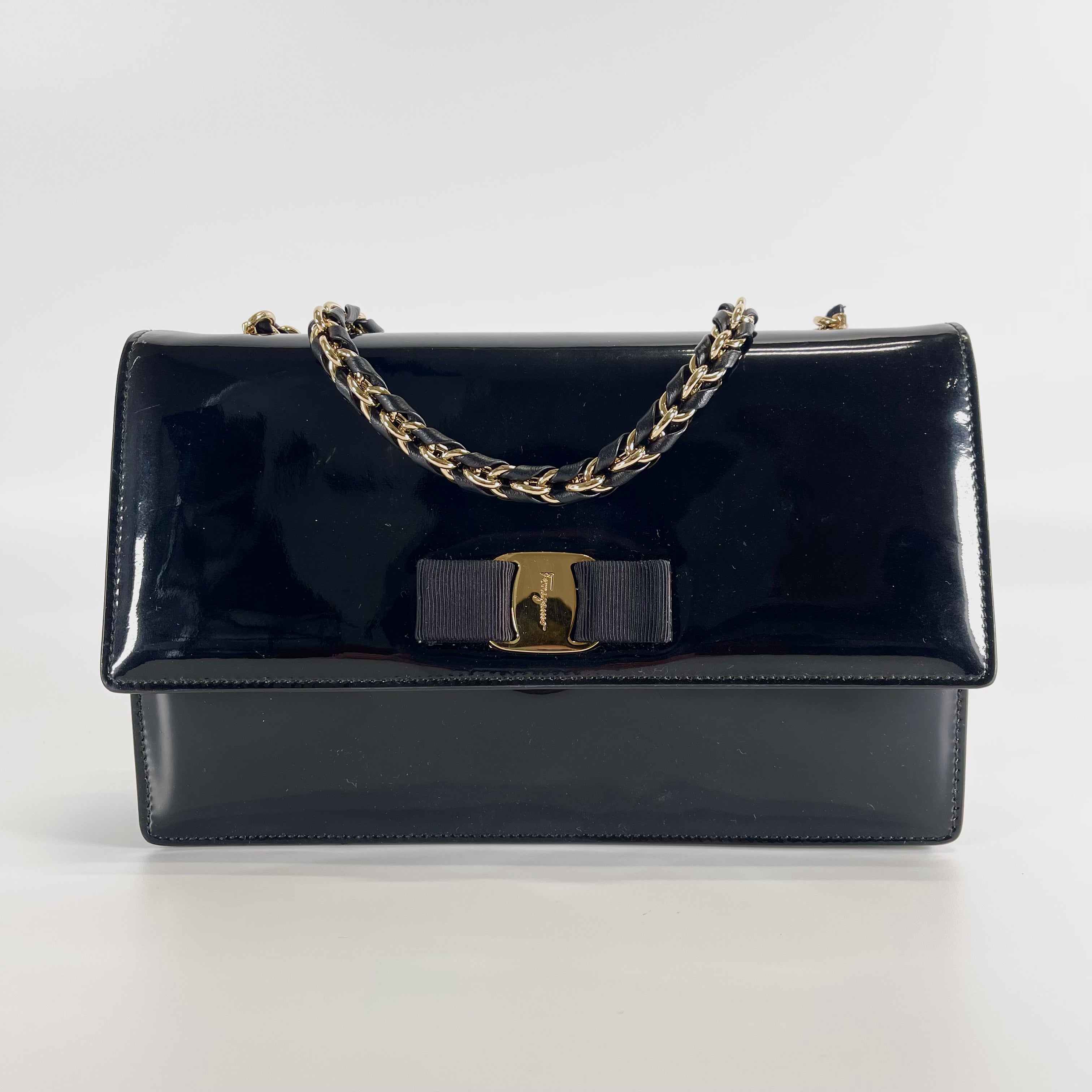 2603 secondhand Ferragamo brand bag leather shoulder purple strap