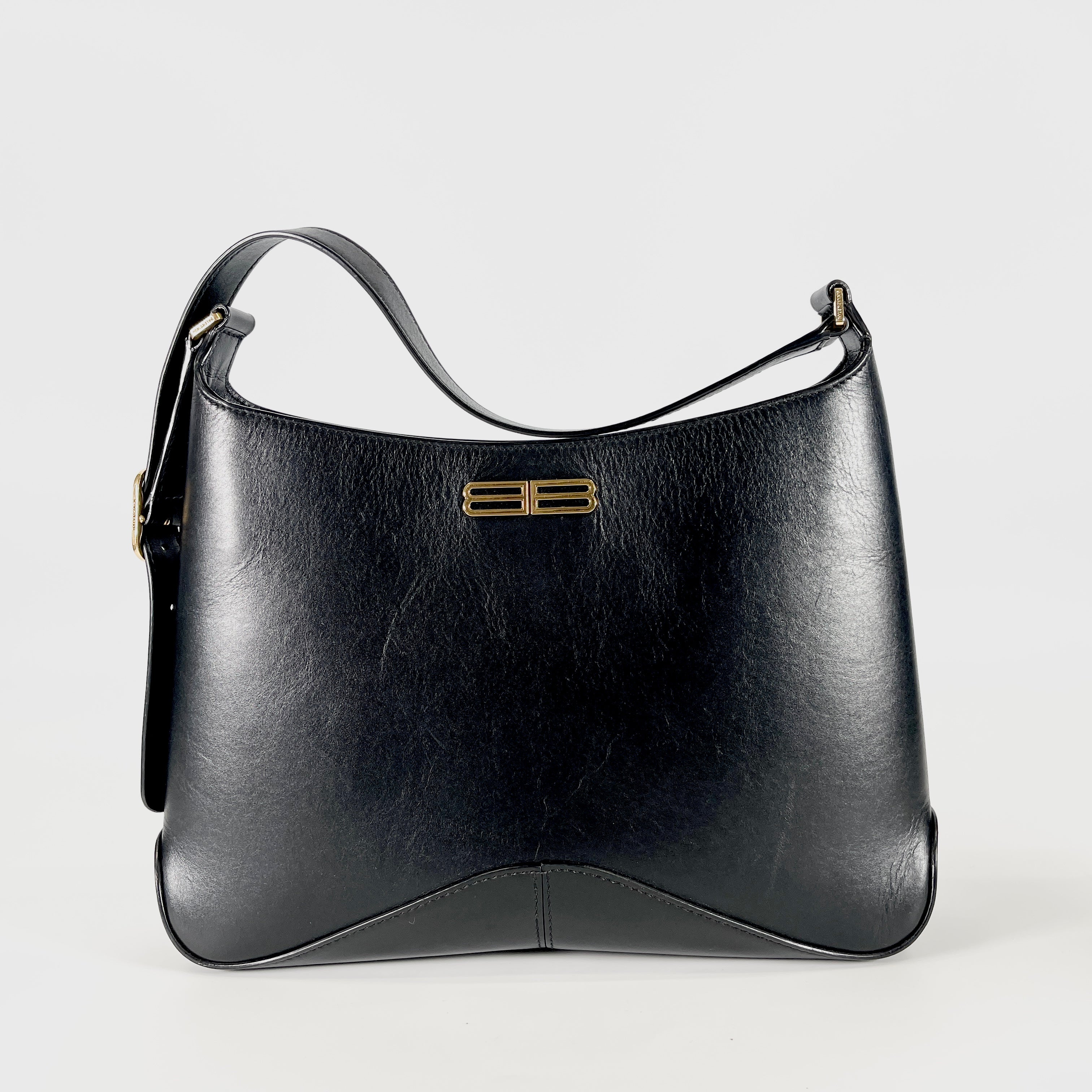 2602 secondhand BALENCIAGA cicada shoulder black