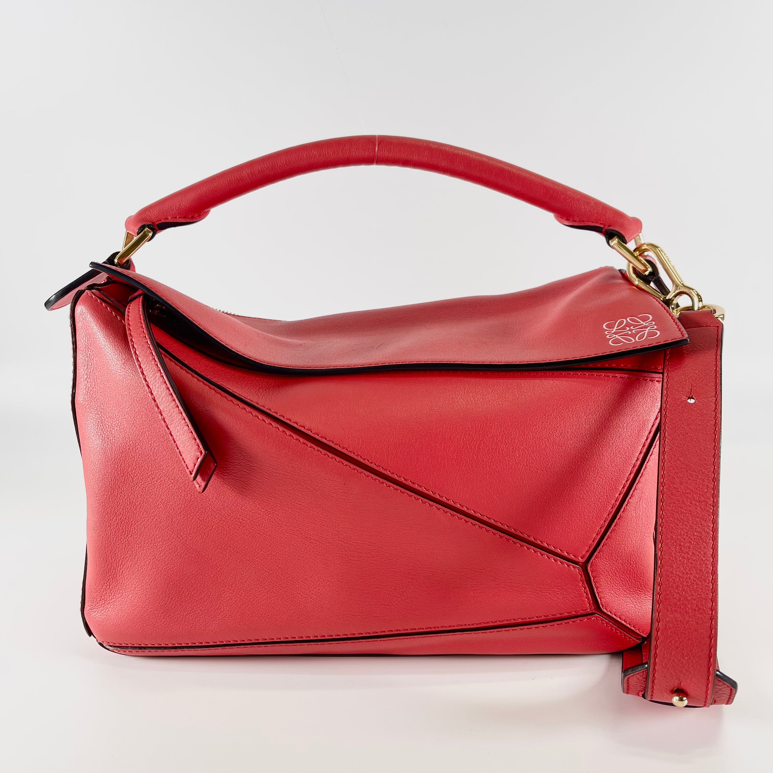 2603 secondhand LOEWE bag 051607 Puzzle Red
