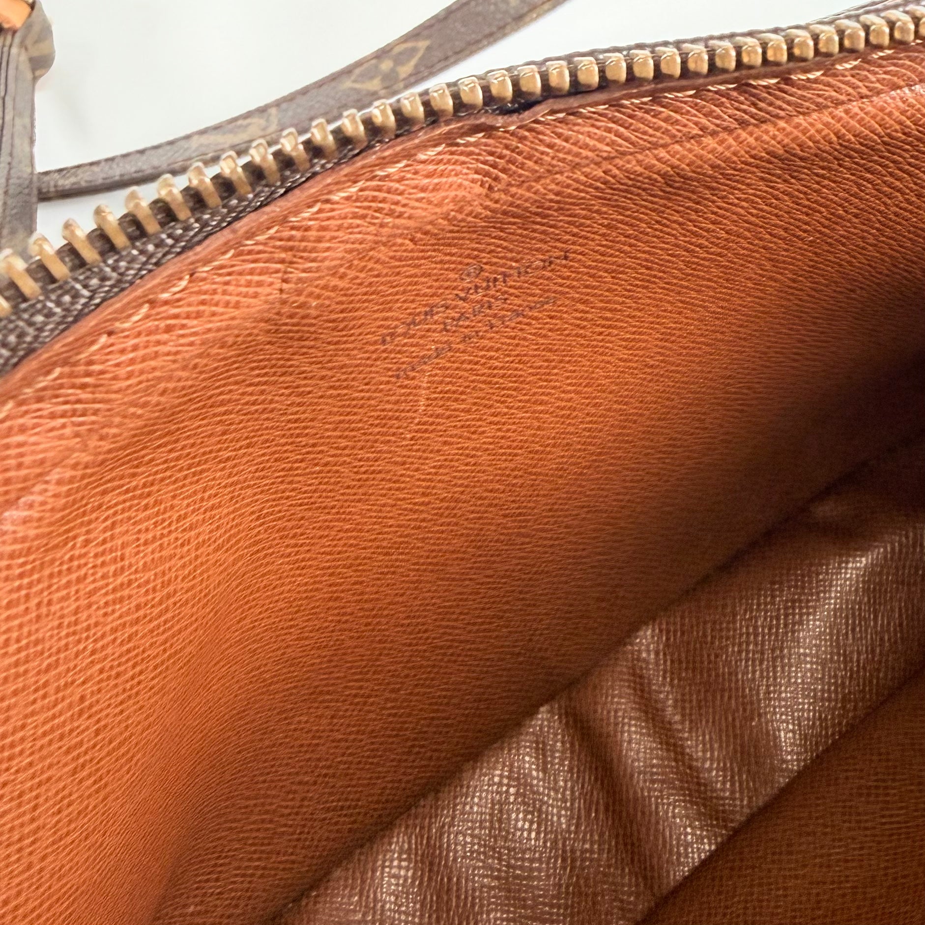 2606 secondhand LV bag / others Marly Bandouliere Monogram