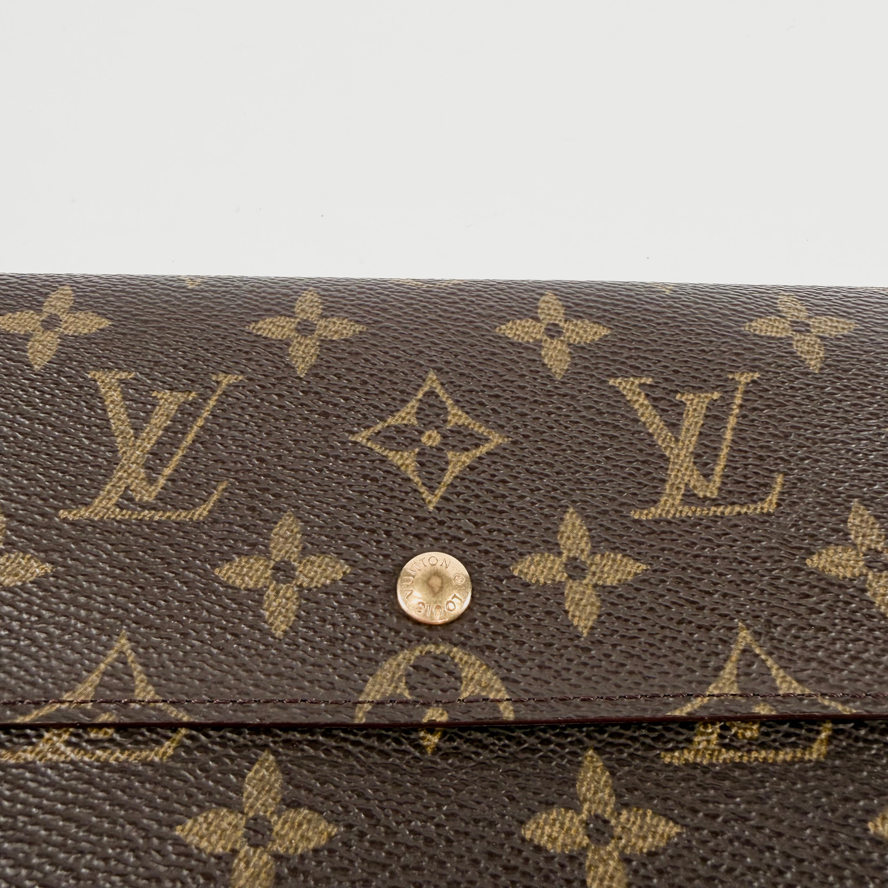 2608 secondhand LV Monogram Pochette Passeport Wallet