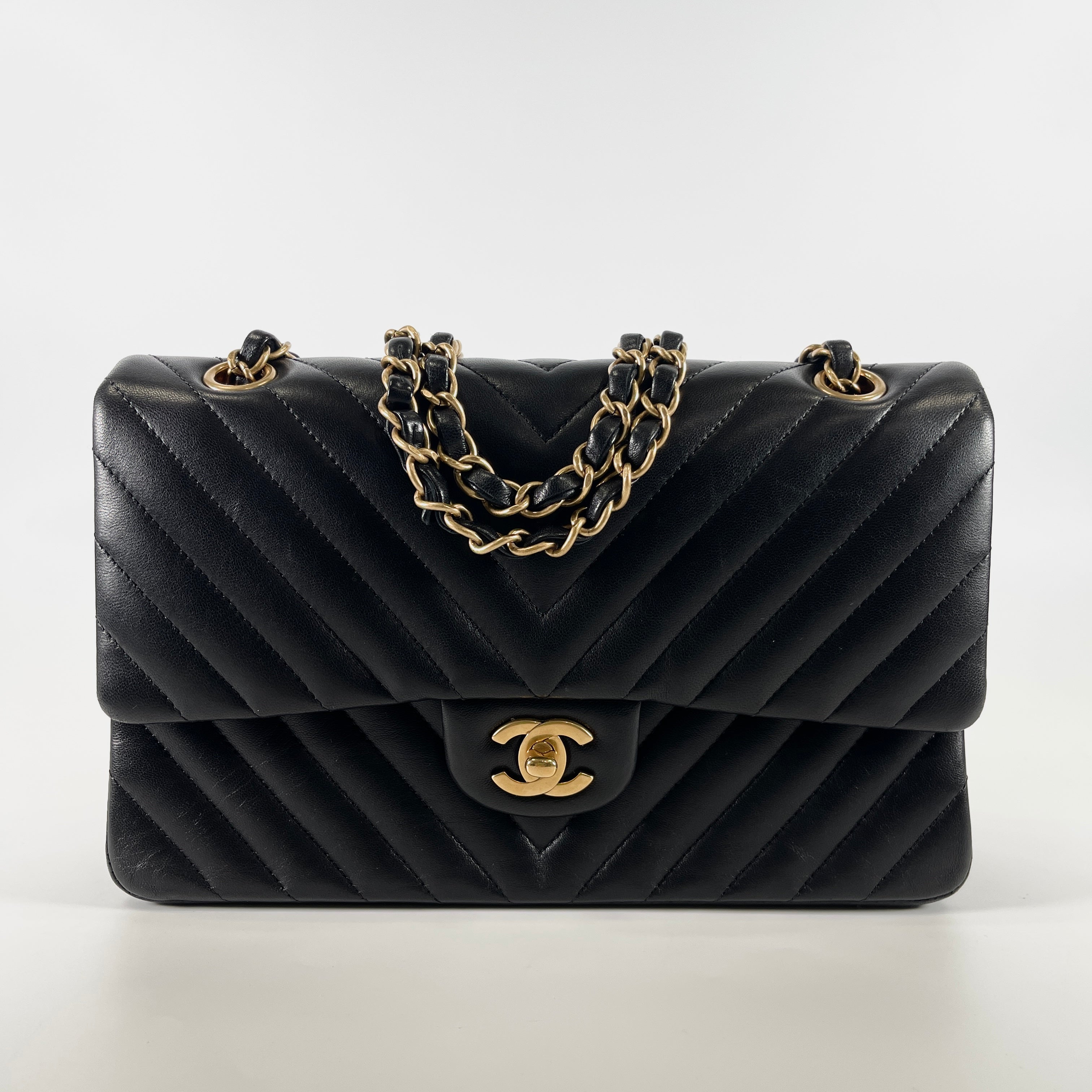 2605 secondhand CHANEL brand bag