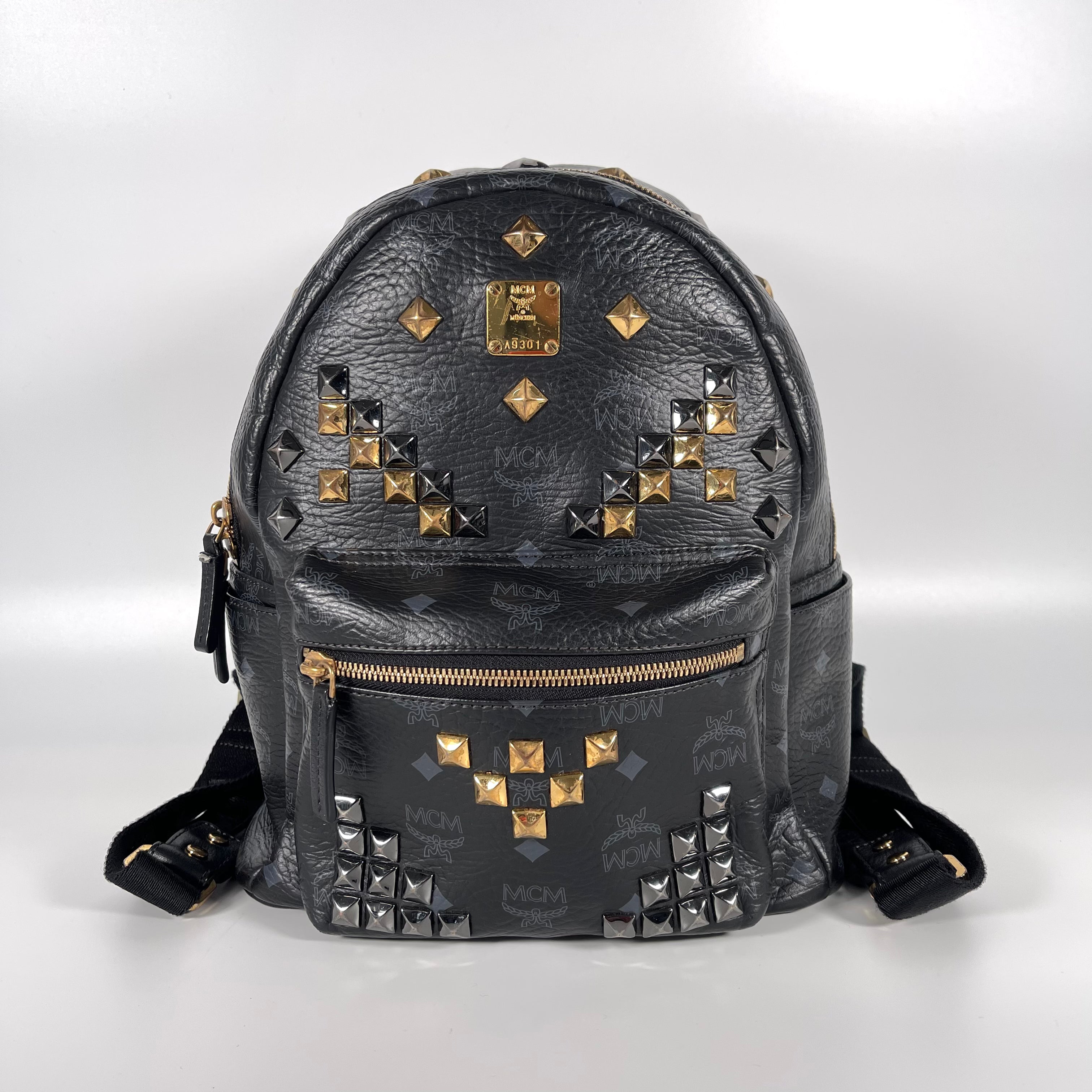 2512 secondhand MCM backpack