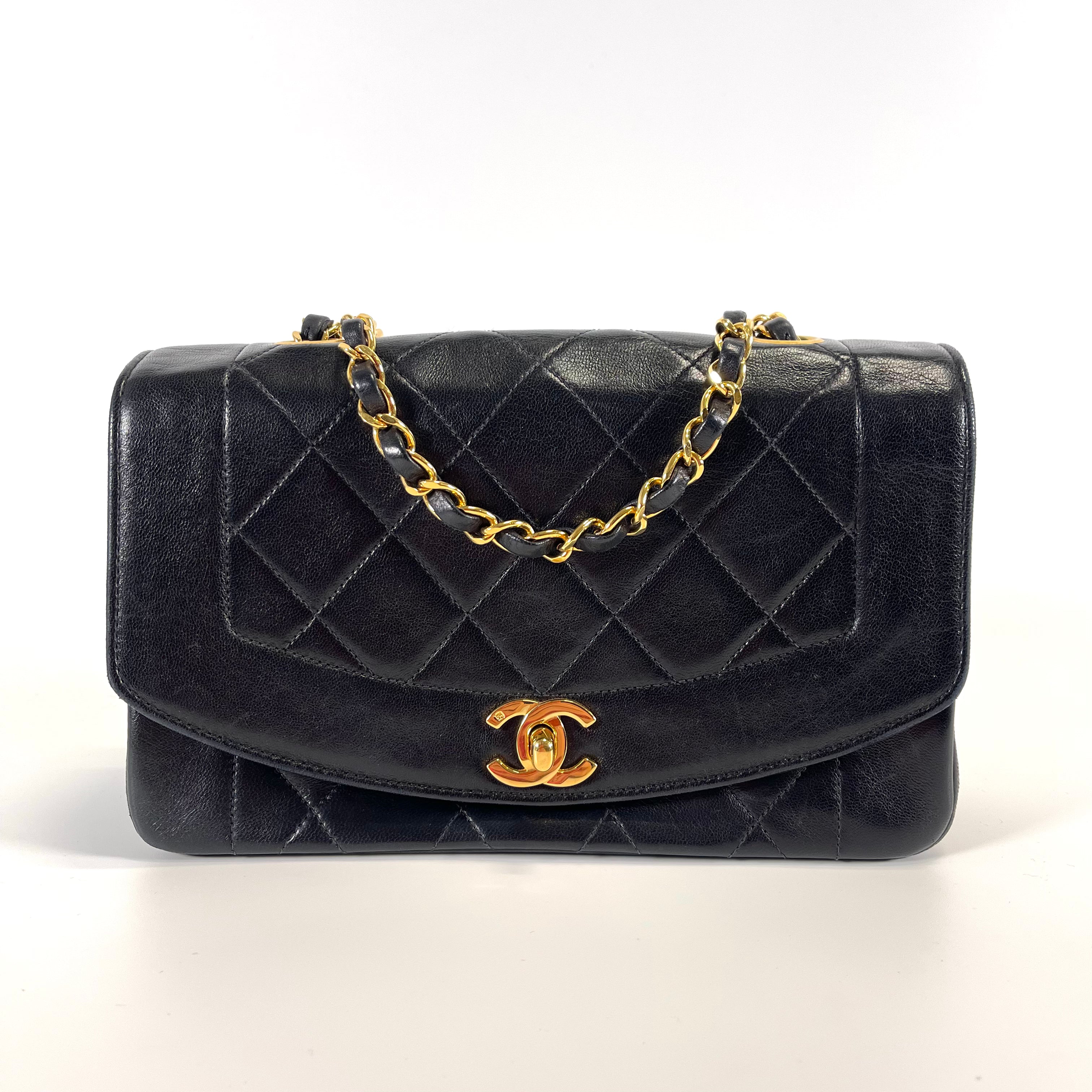 2509 CHANEL Diana Lambskin G Hardware 2008079