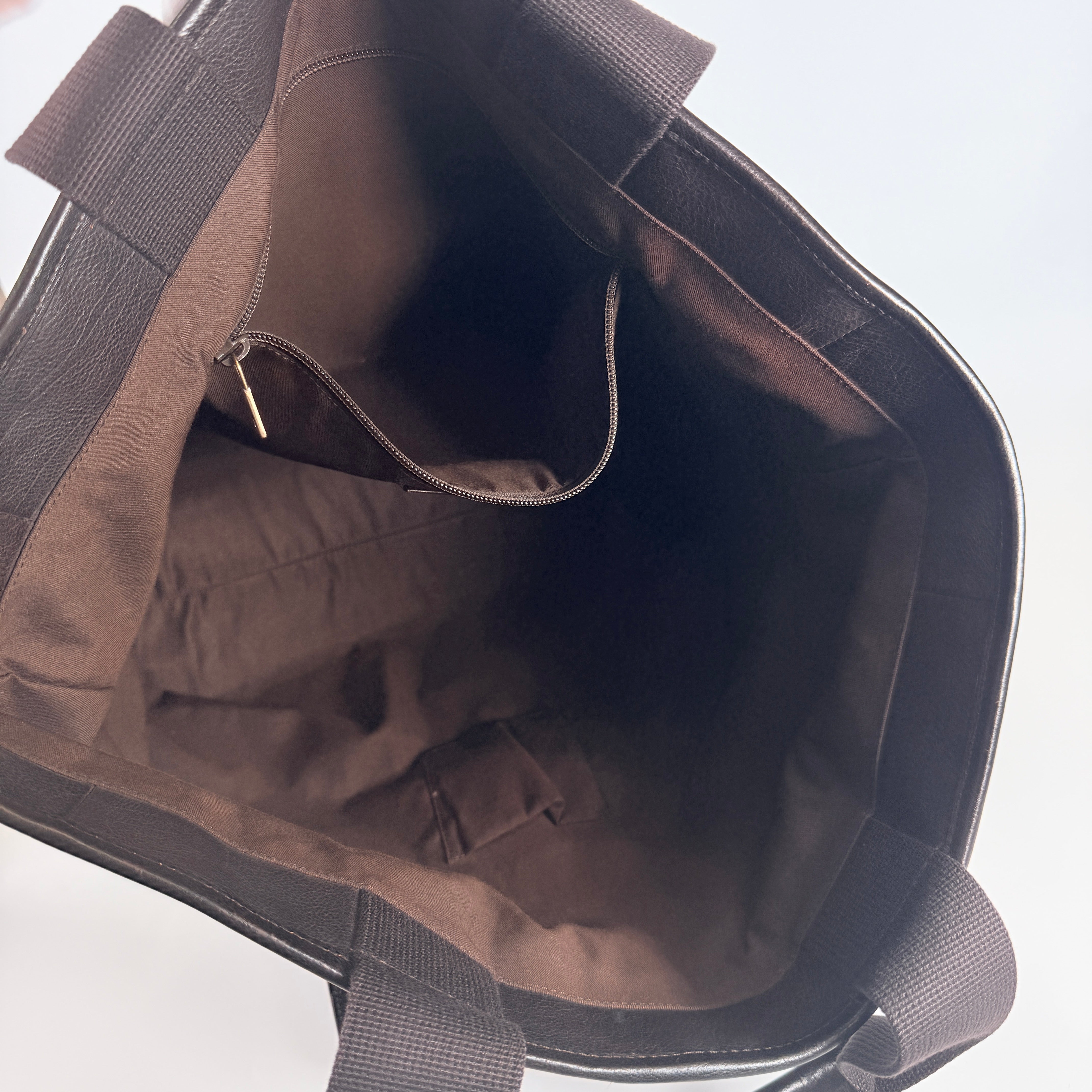 2606 secondhand SAINTLAURENT YSL hand bag