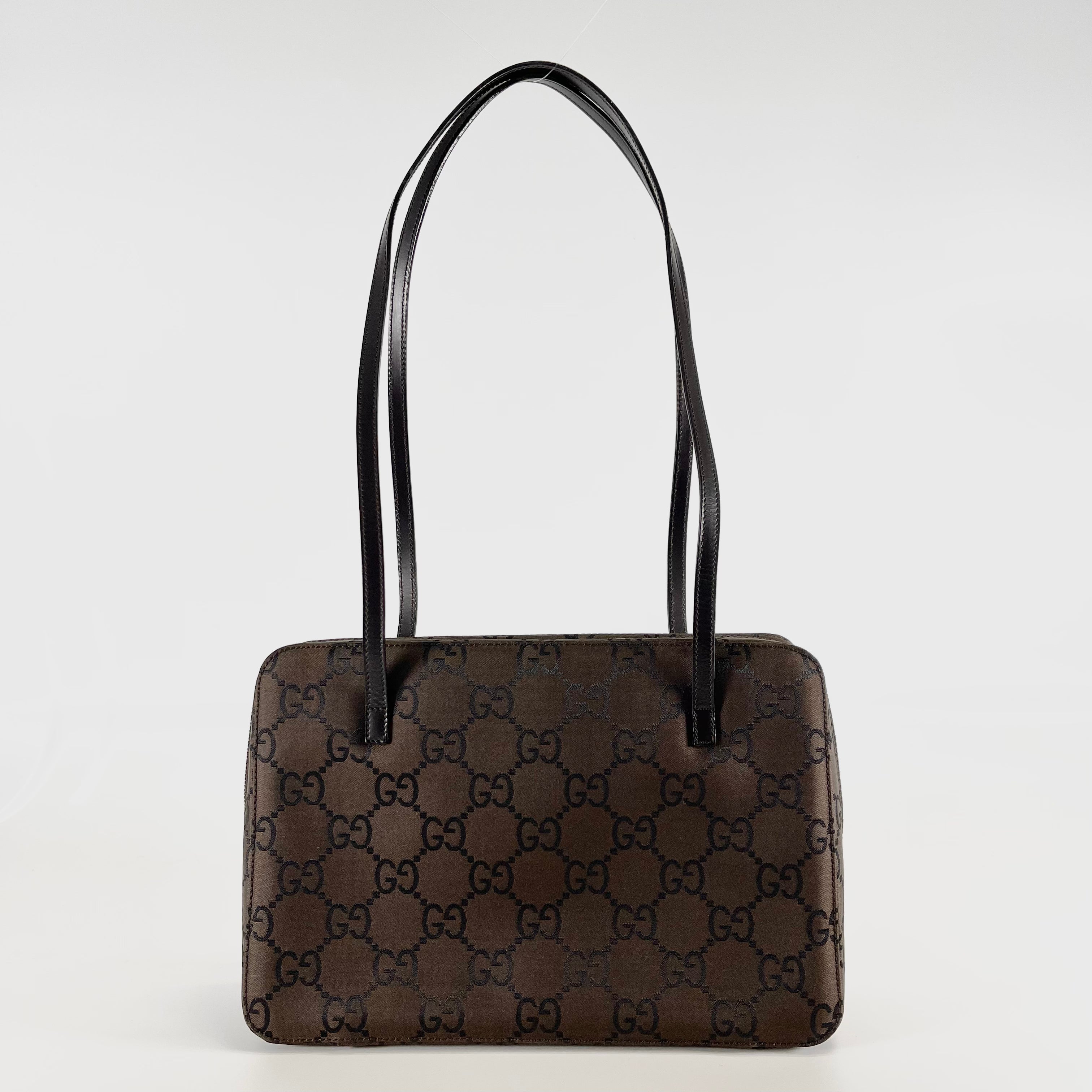 2602 secondhand GUCCI GG nylon canvas Shoulder bag