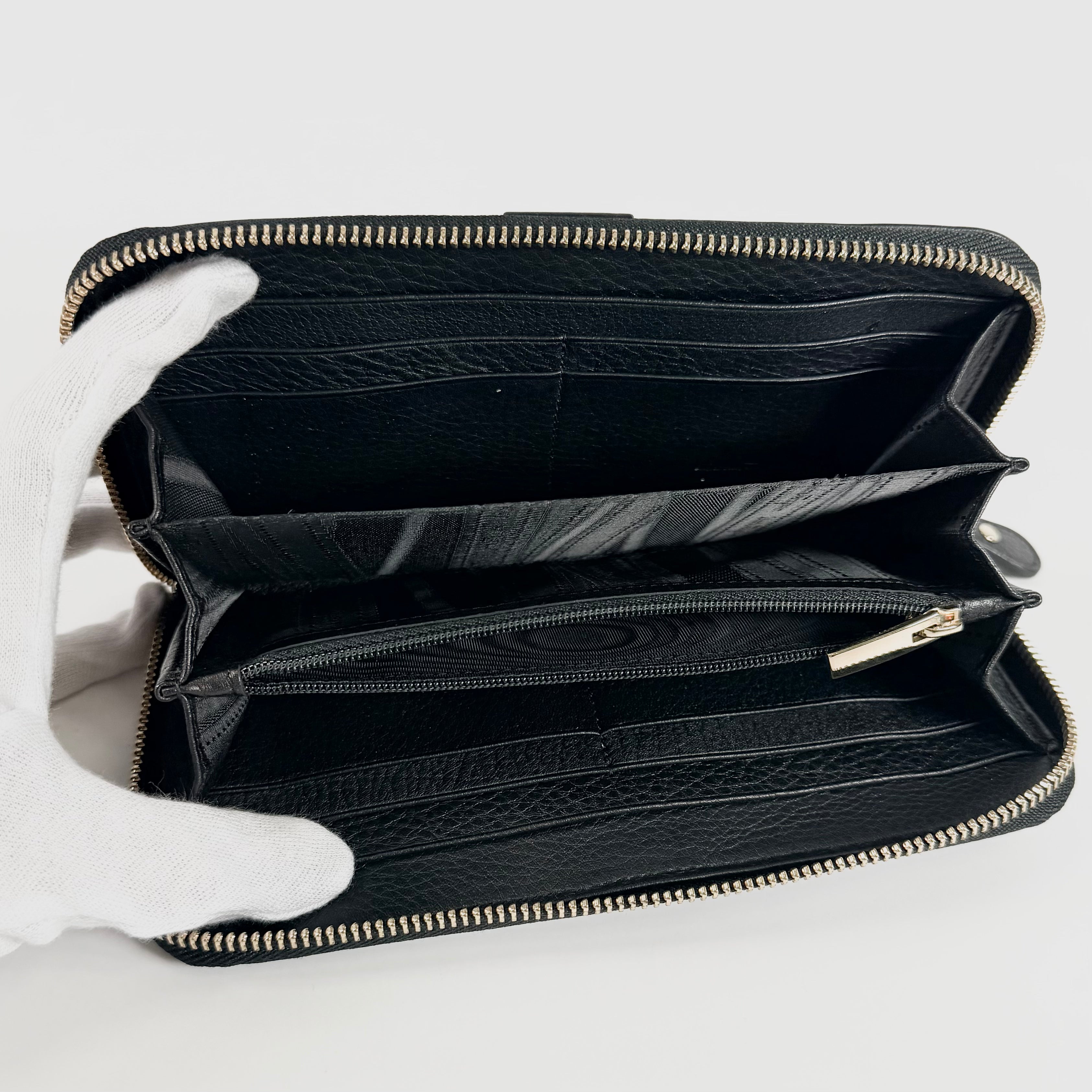 2606 secondhand Ferragamo ★ leather round Zipper Long wallet gold metal fittings black