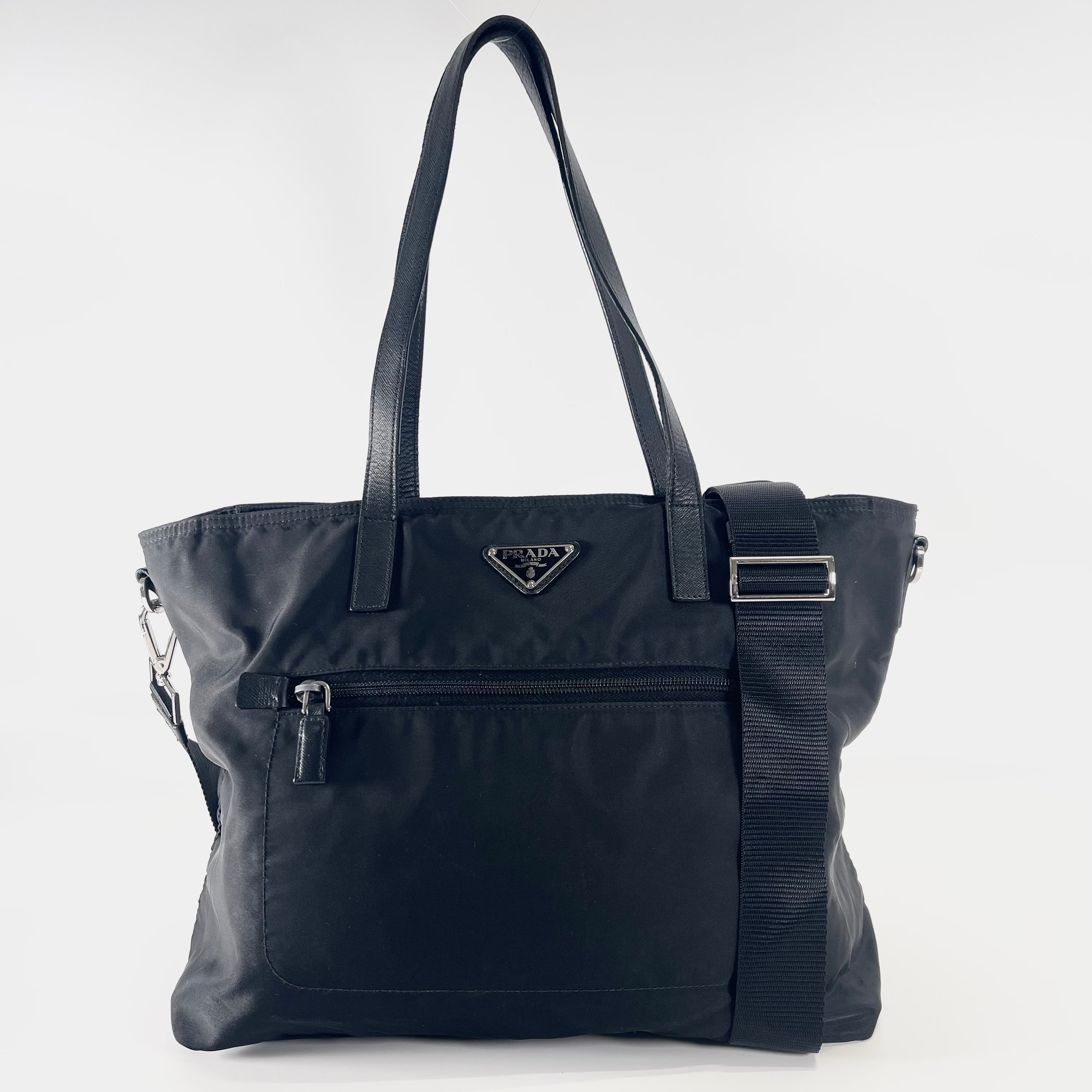 2603 secondhand PRADA hand bag