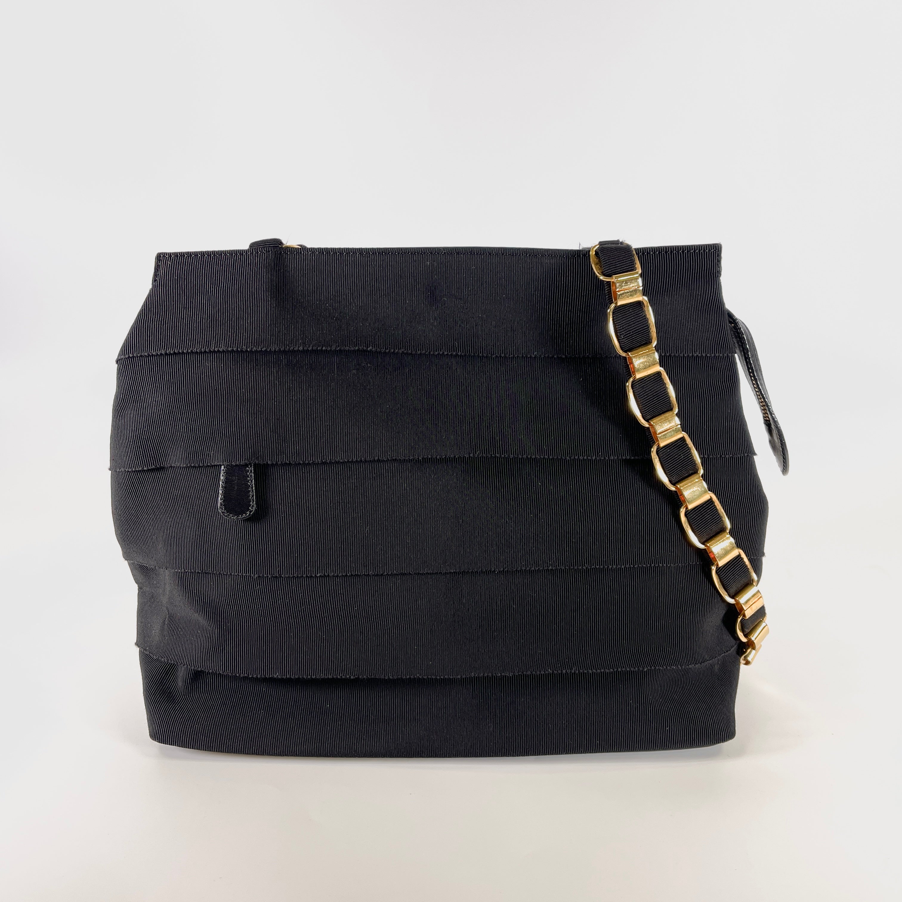 2603 secondhand SALVATORE FERRAGAMO chain Tote Bag Tote bag