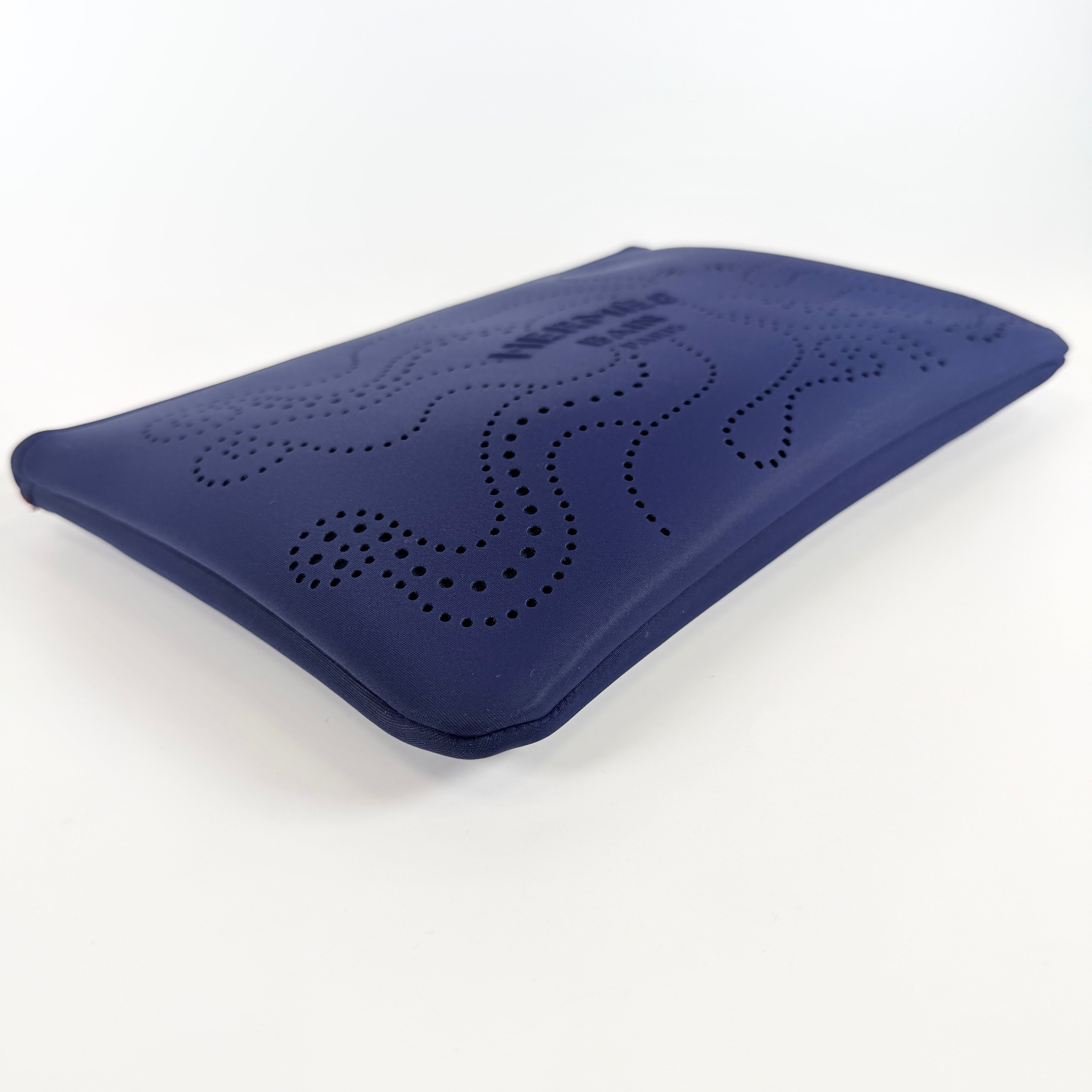 2608 secondhand HERMES Neobain Clutch Navy