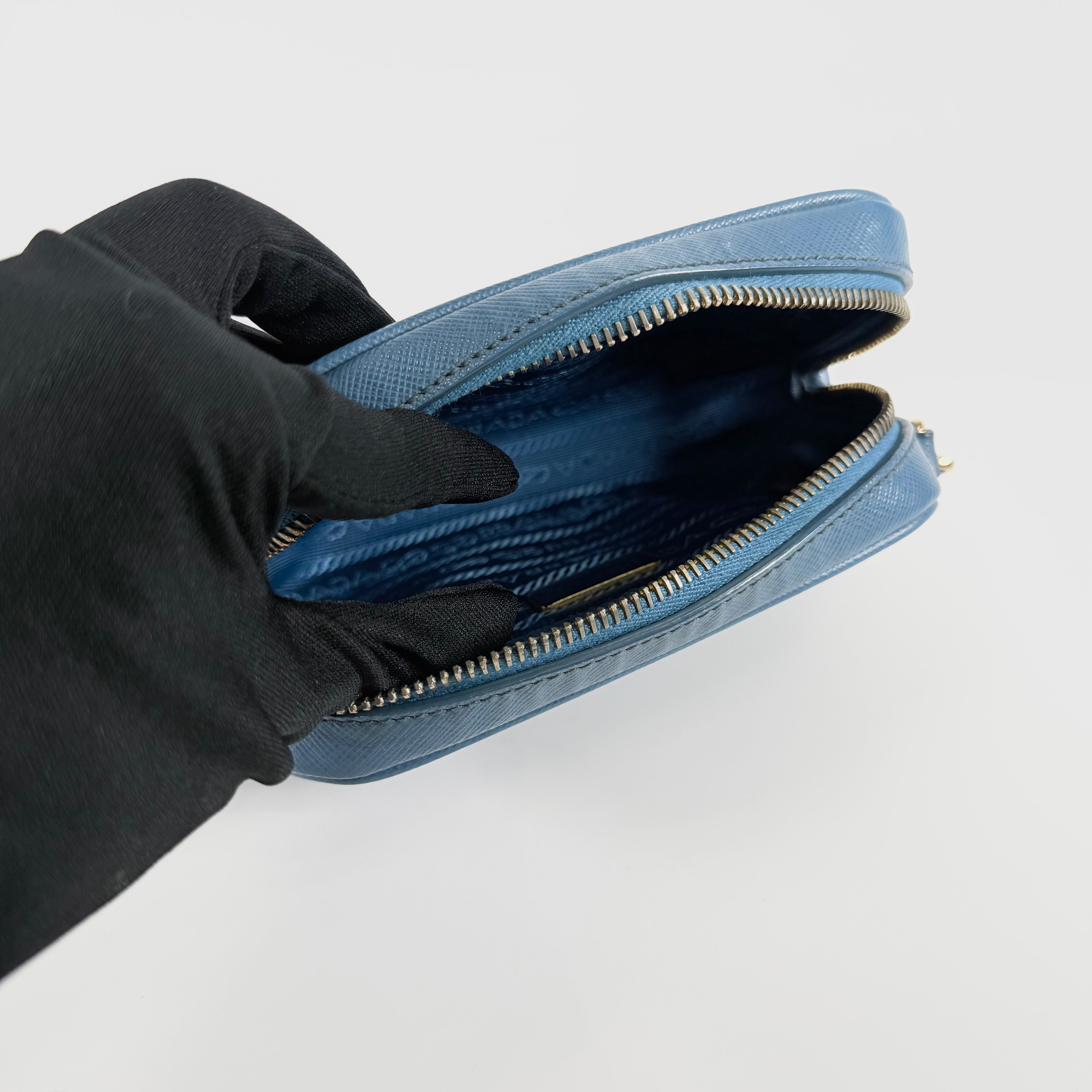 2607 secondhand PRADA Camera Shoulder Bag