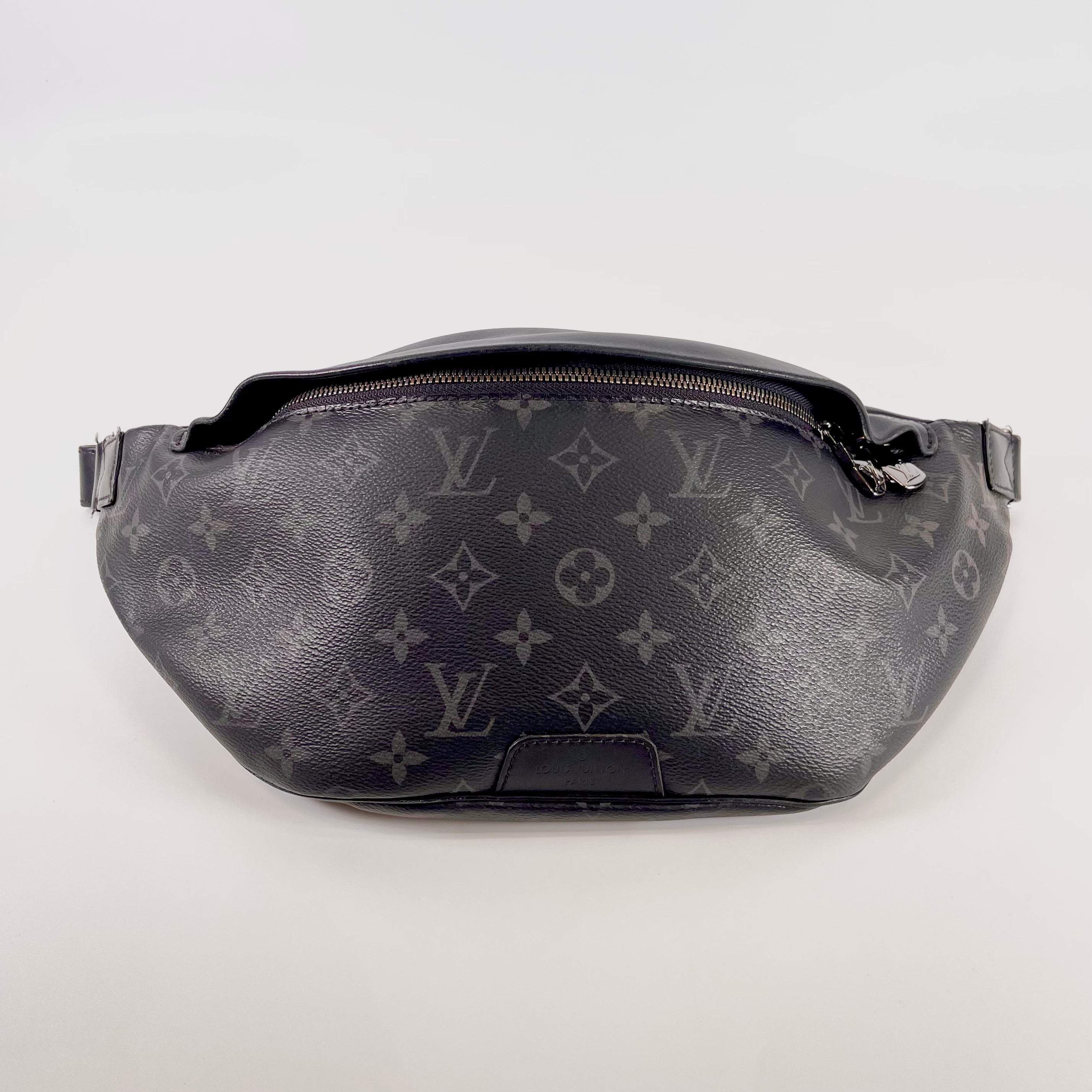 2602 secondhand LV brand bag M46035 Discovery Bam PM IC