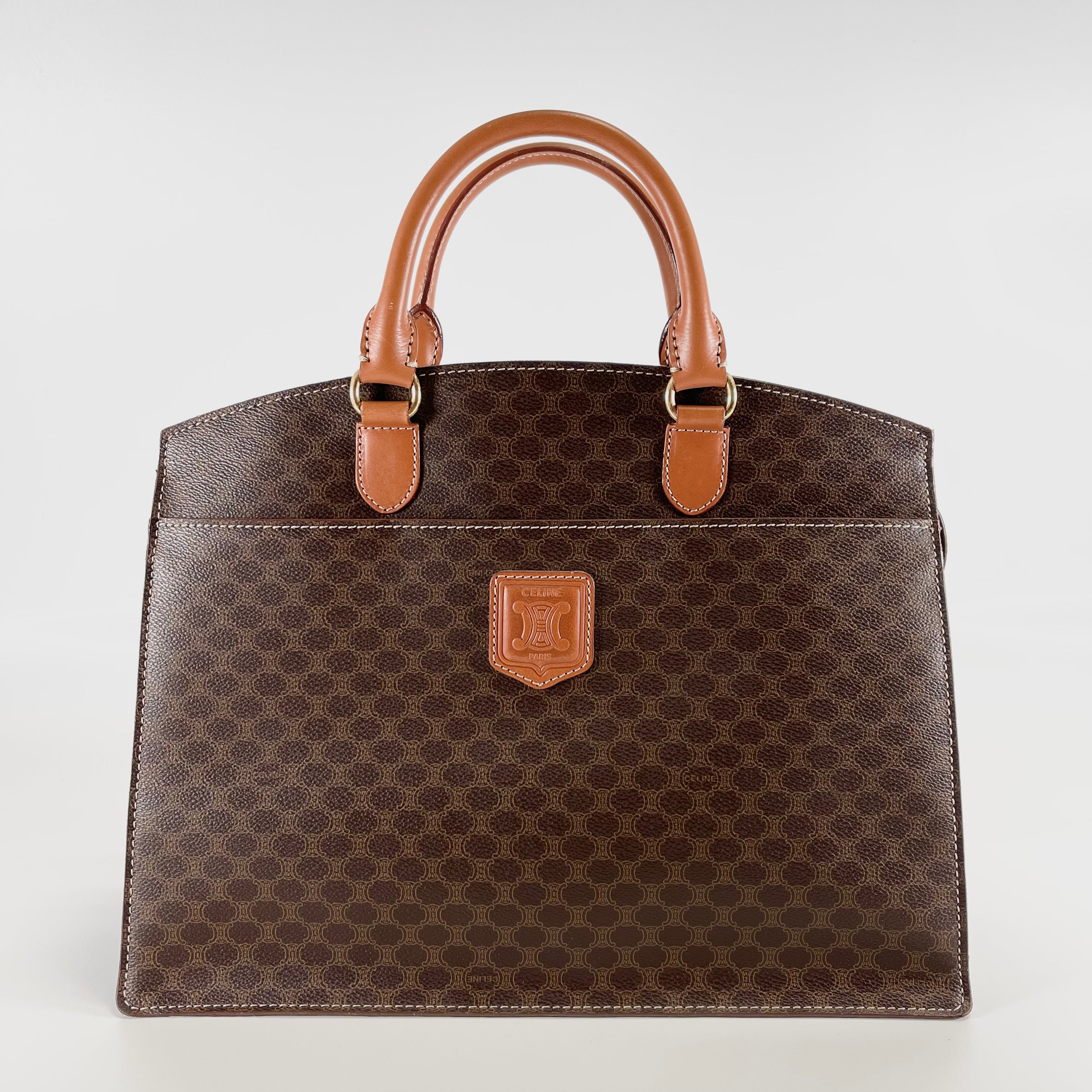 2602 secondhand CELINE Macadam hand bag