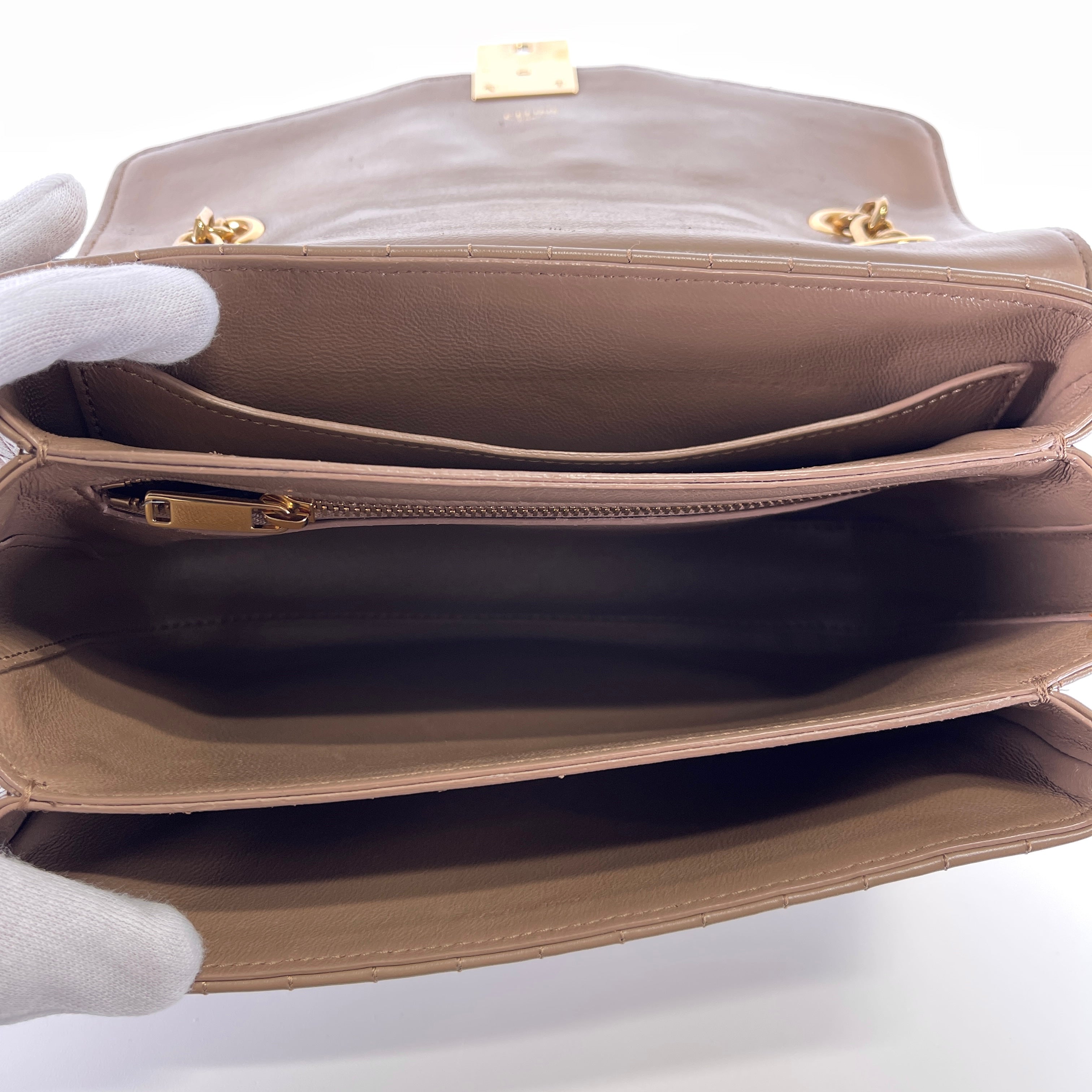 2605 secondhand CELINE C medium Shoulder bag