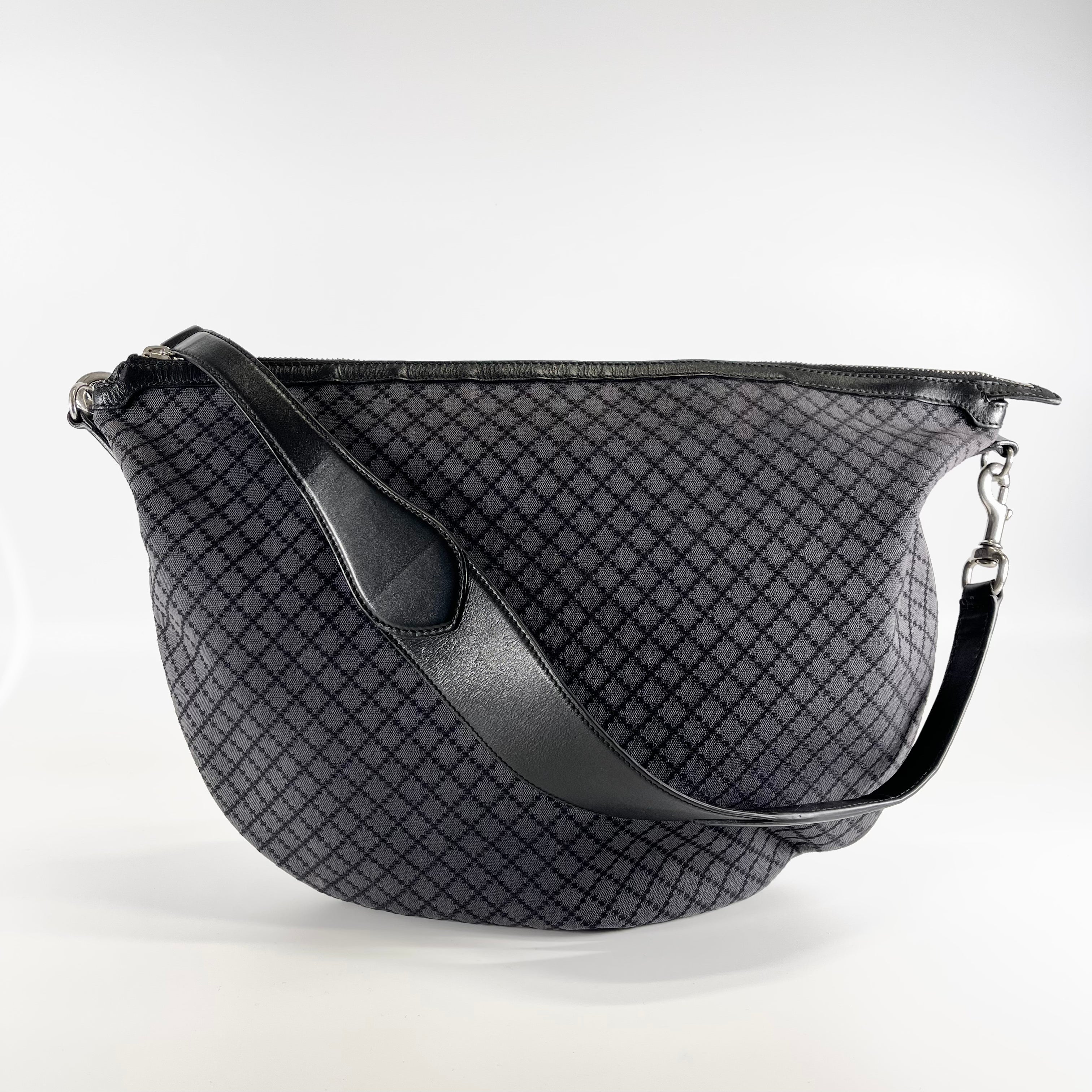 2602 secondhand GUCCI SHOULDER BAG