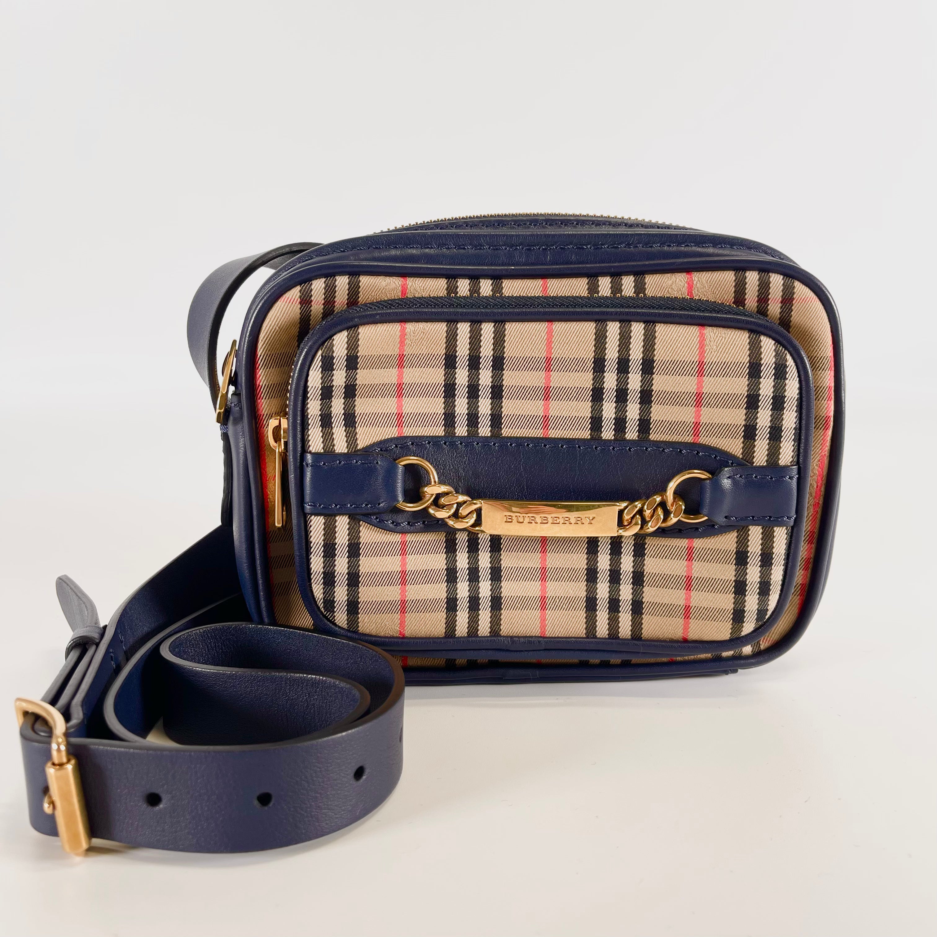 2602 secondhand BURBERRY SHOULDER BAG
