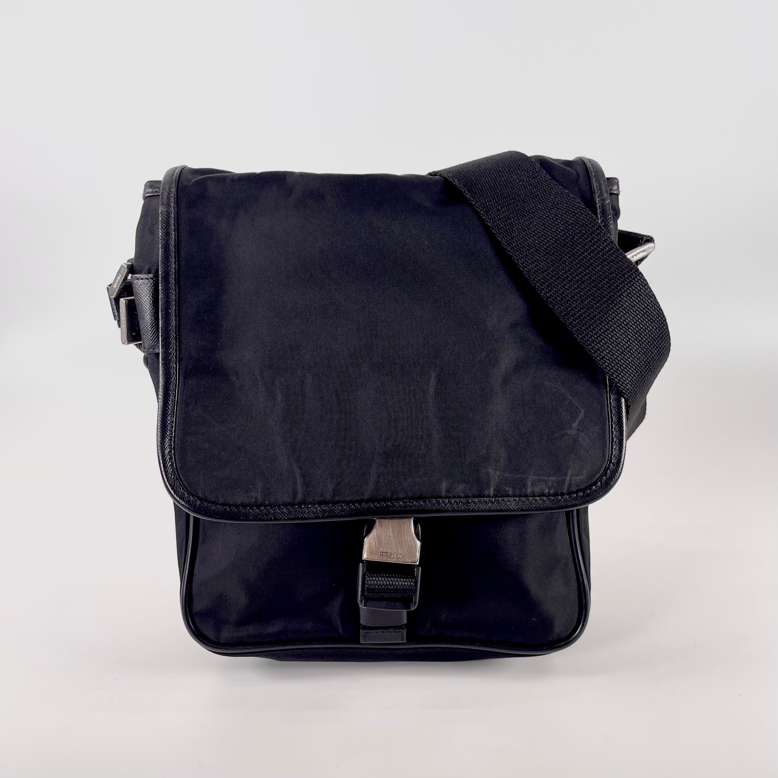 2512 secondhand PRADA nylon Shoulder bag