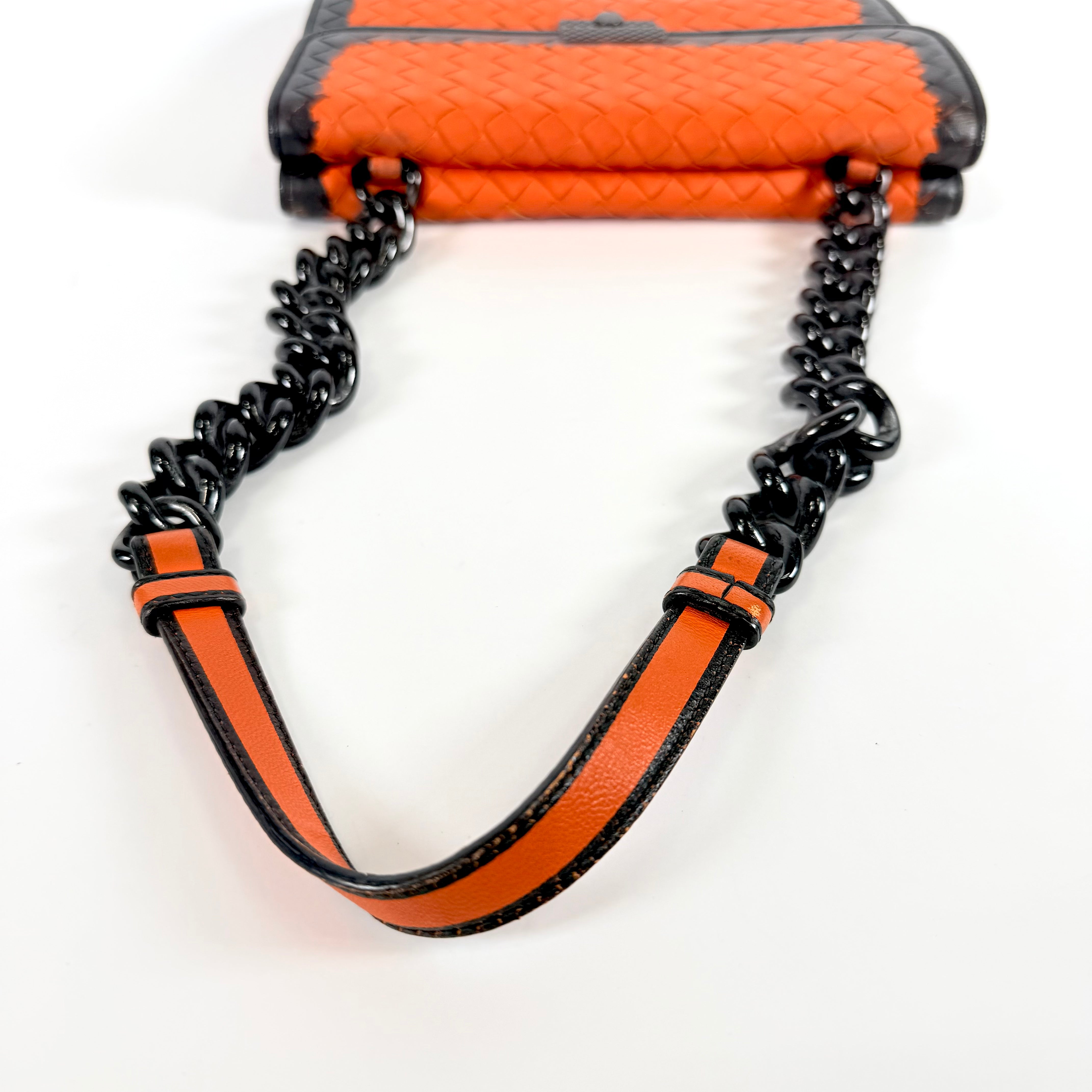2606 secondhand BOTTEGA VENETA Intrecciato Shoulder Bag