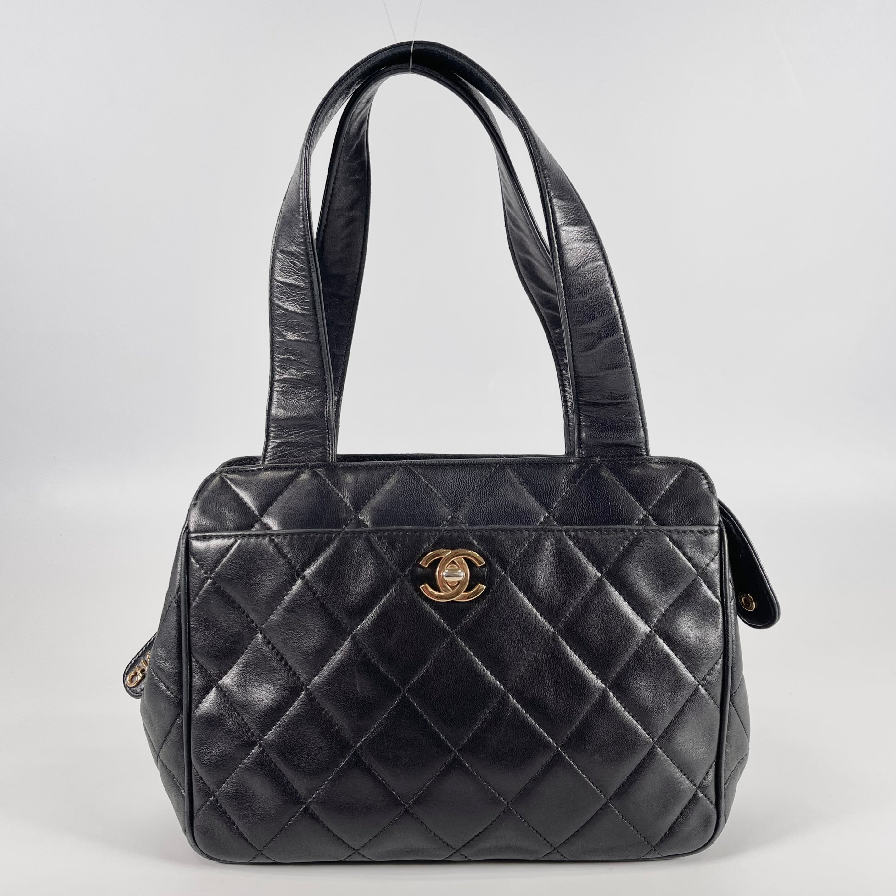 2512 secondhand CHANEL hand bag