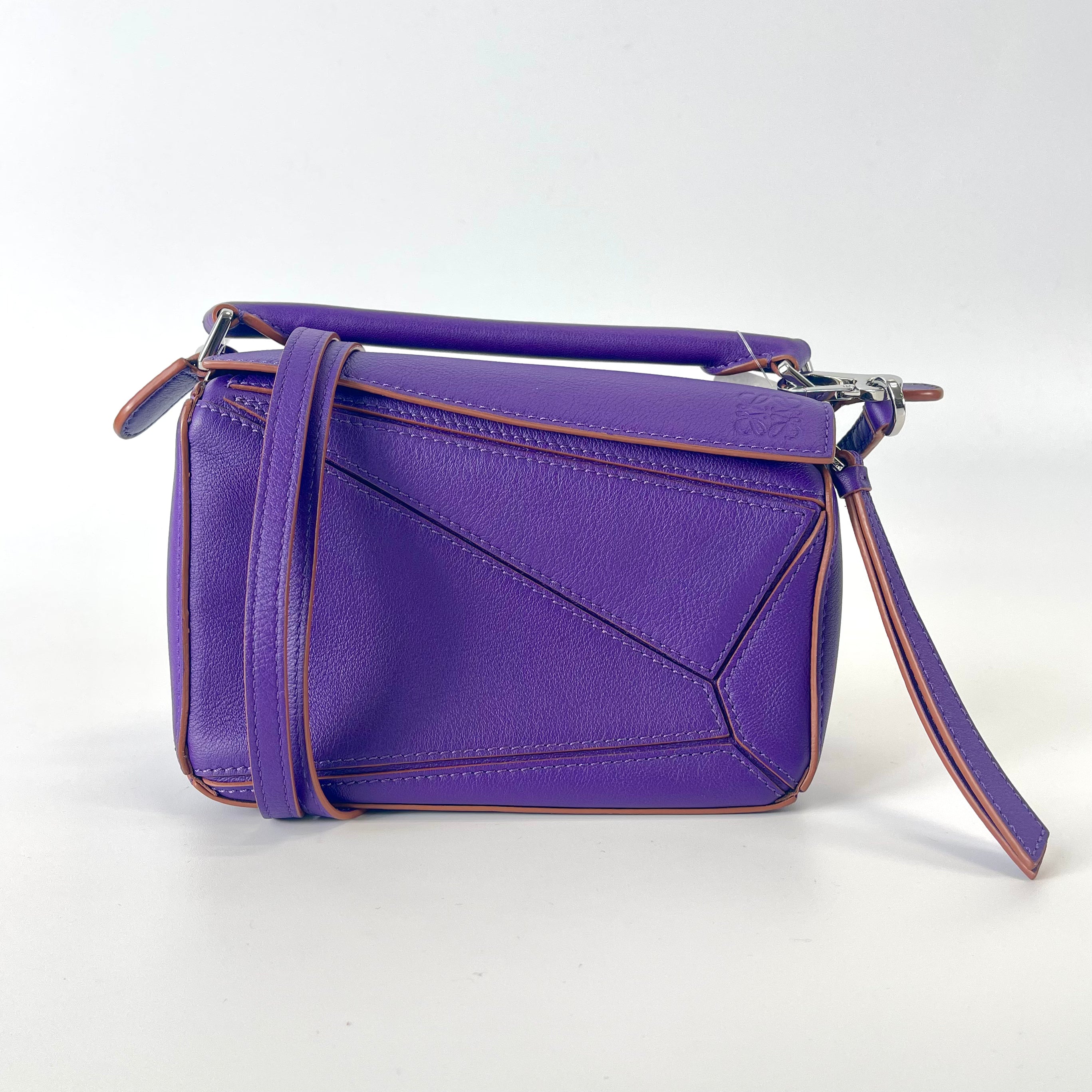2511 LOEWE Mini Puzzle Bag, Leather 2-Way Handbag, Purple