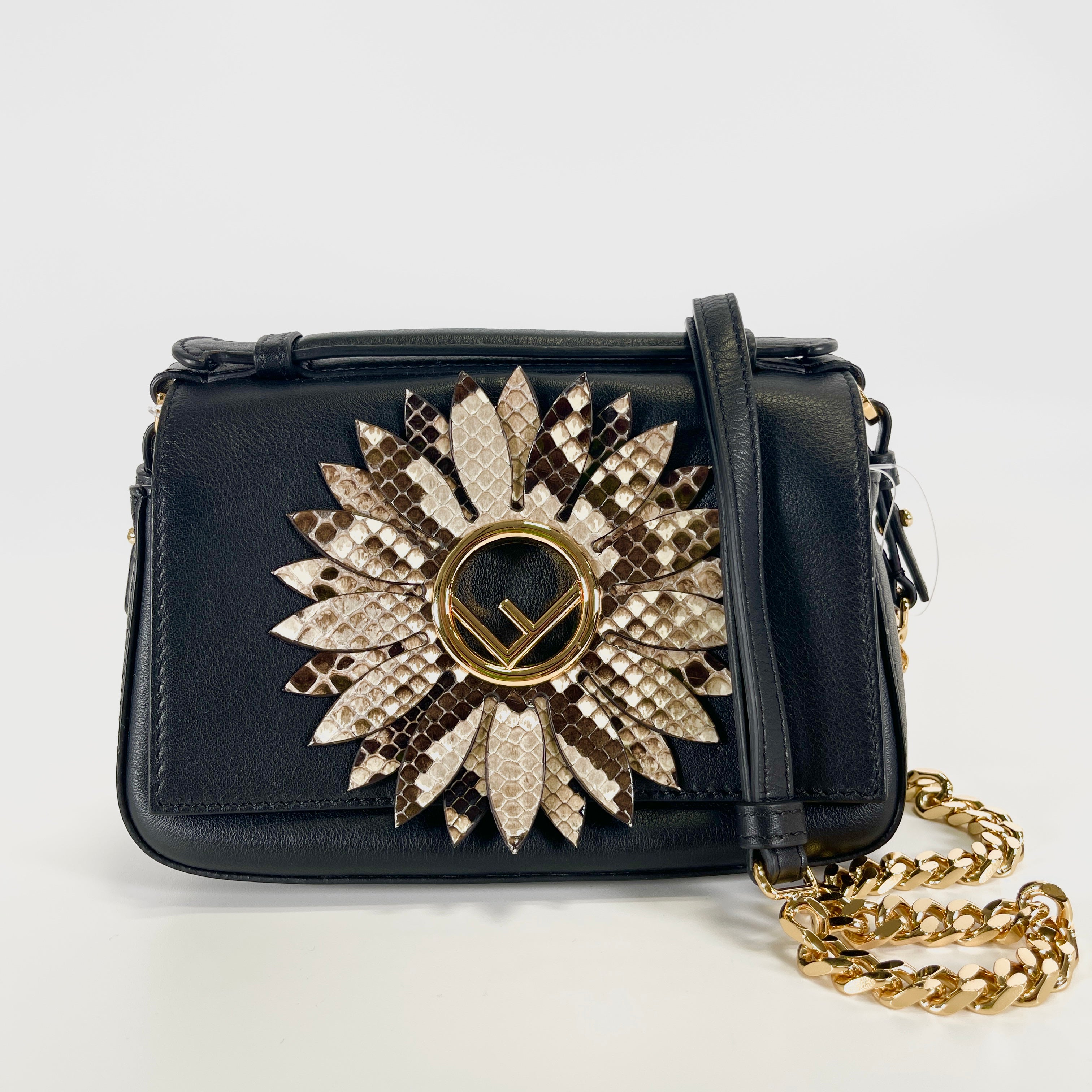 2605 secondhand FENDI 3M0371 Shoulder bag shoulder bag / Crossbody Bag