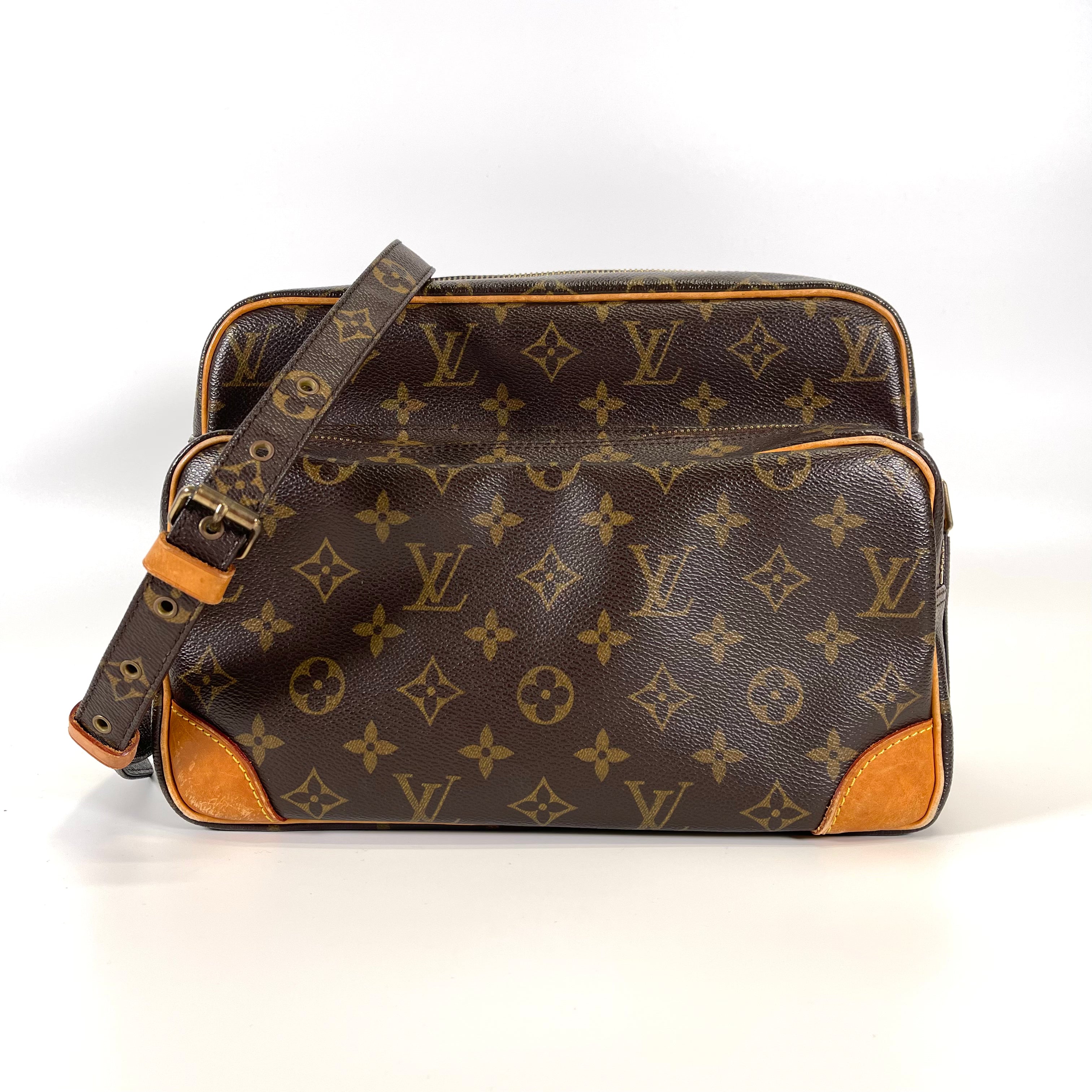 2511 Louis Vuitton Monogram Nile