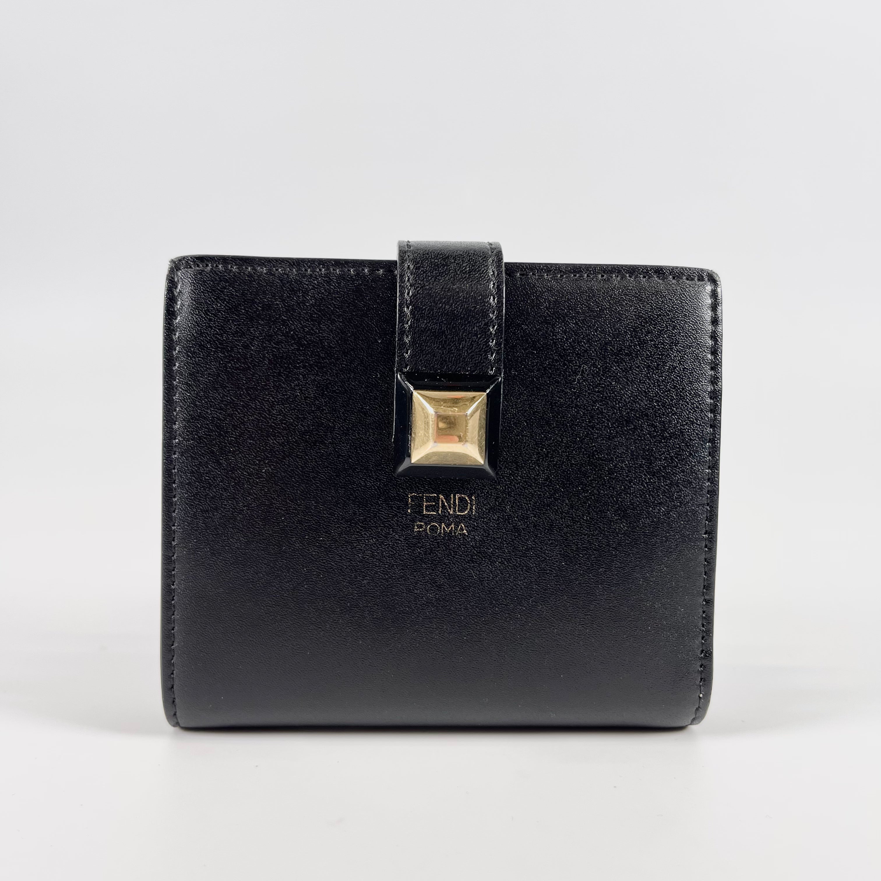 2512 secondhand FENDI logo