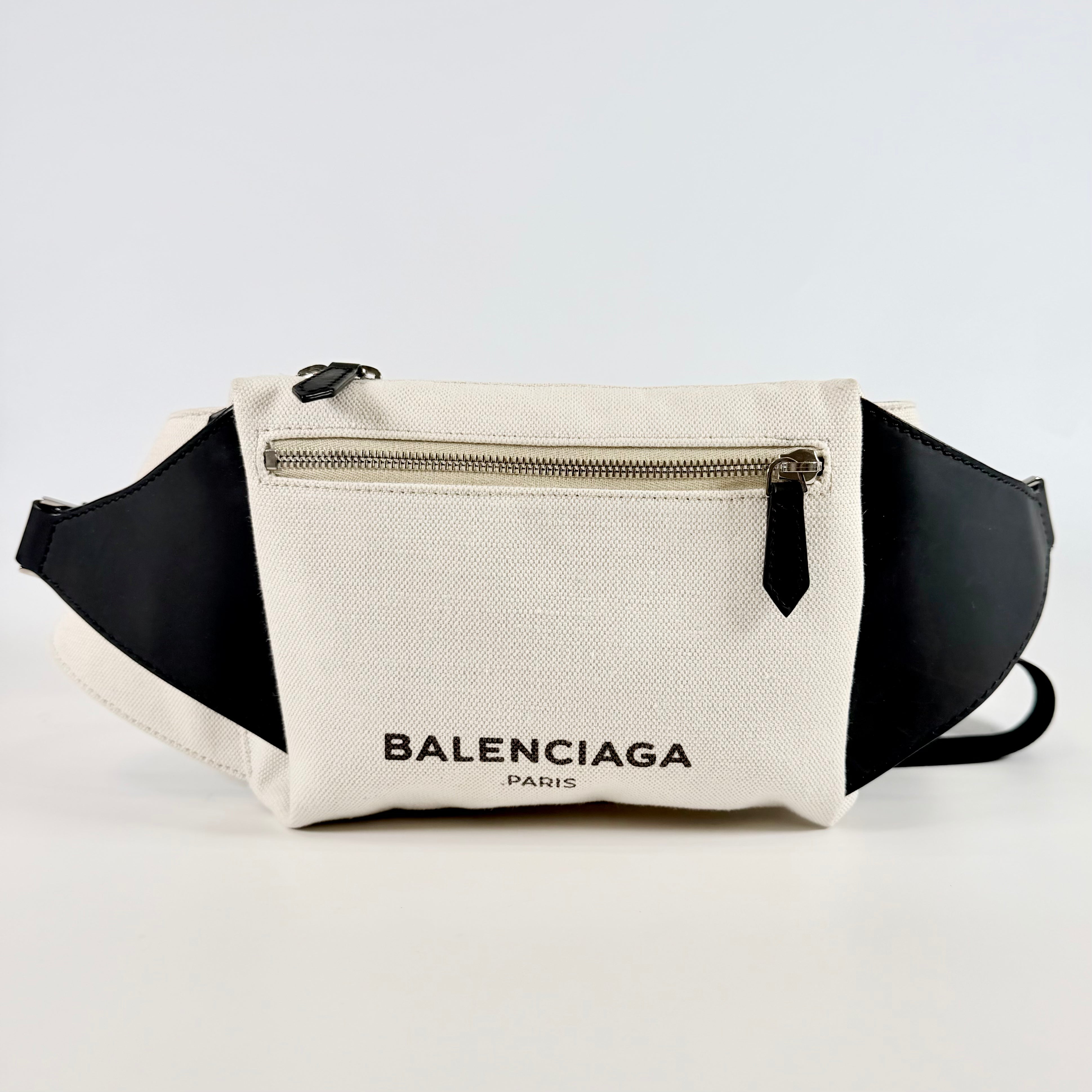 2608 secondhand BALENCIAGA Waist Bag
