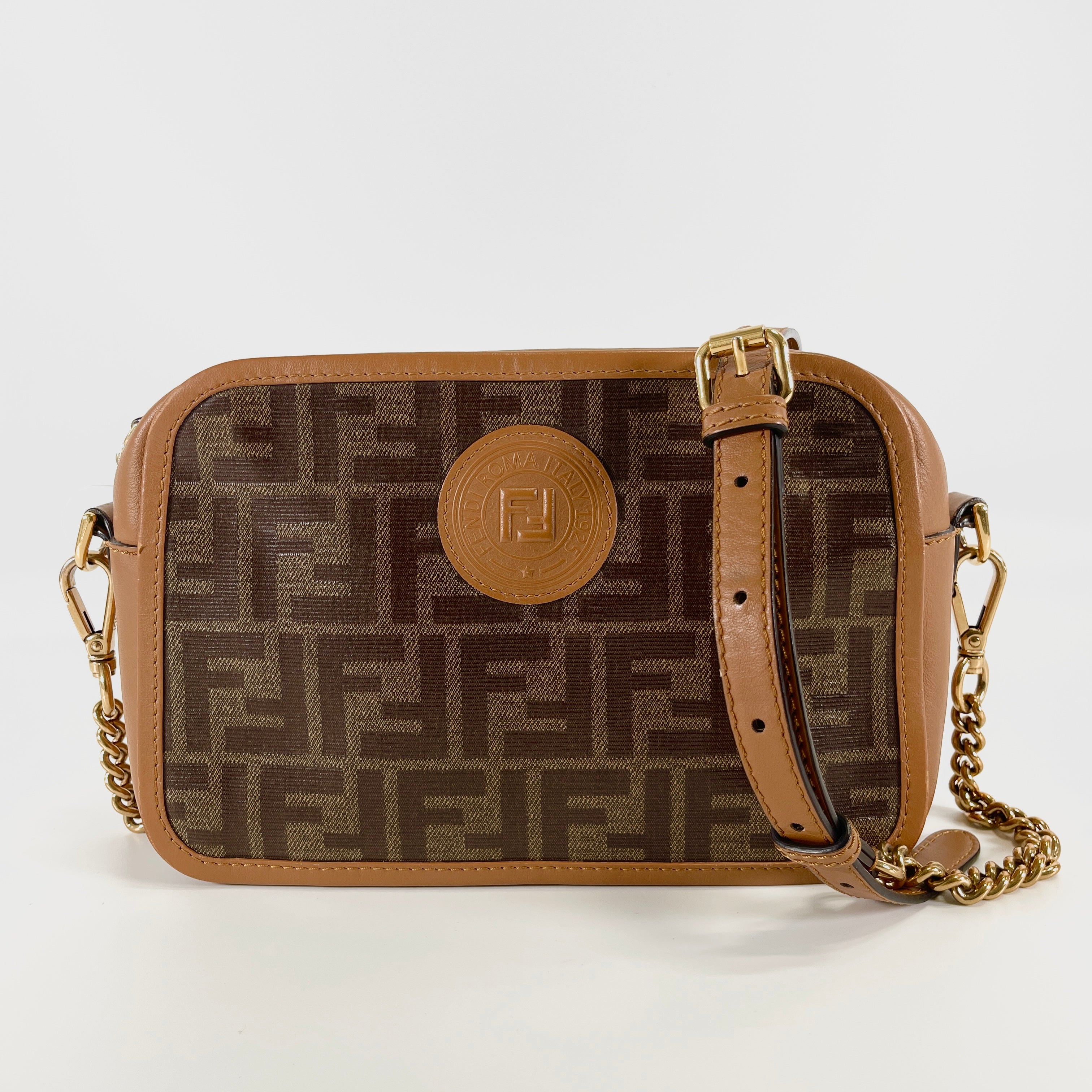 2604 secondhand FENDI Zucca Shoulder bag