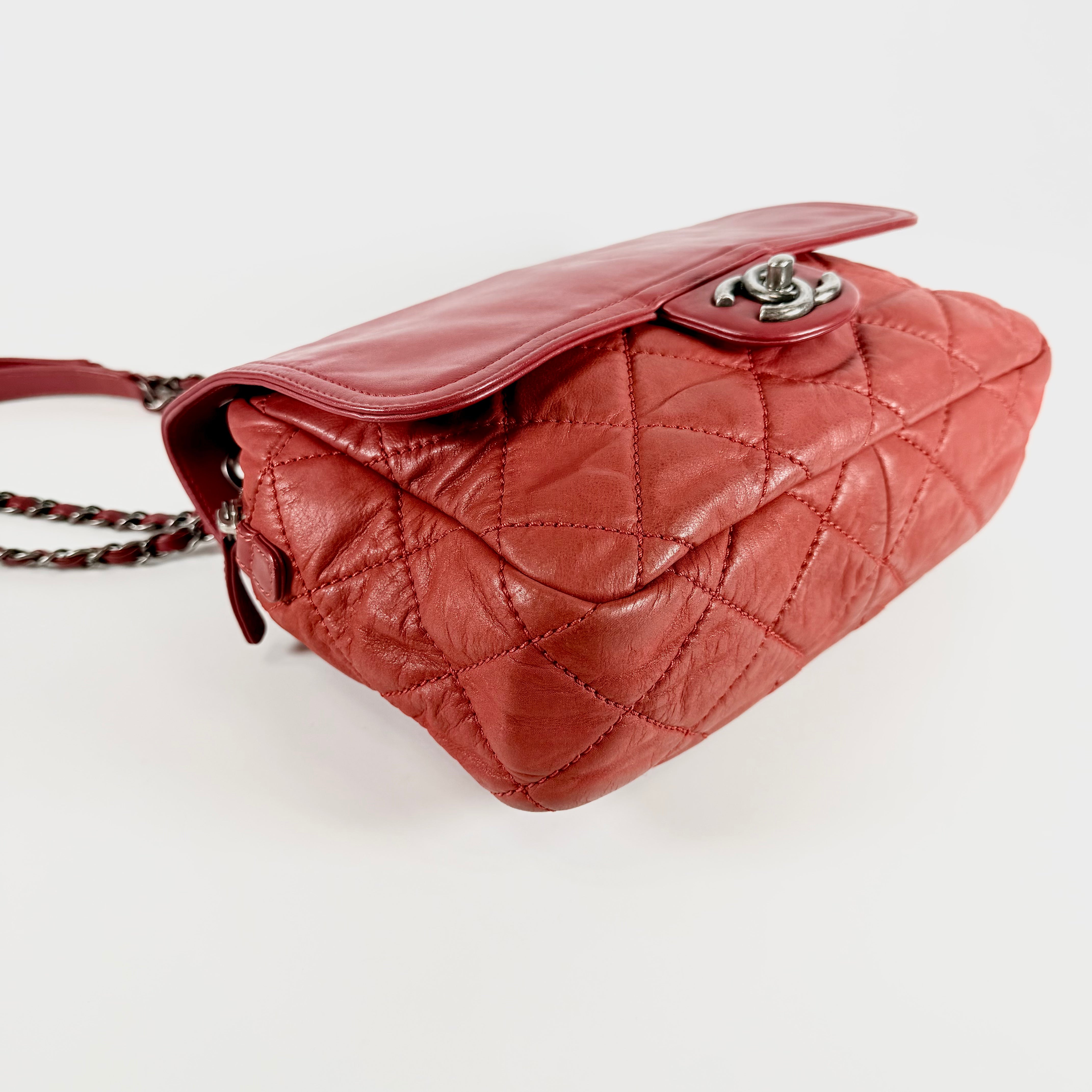 2607 secondhand CHANEL The Mick chain Tote Bag Red lambskin Silver metal fittings 15