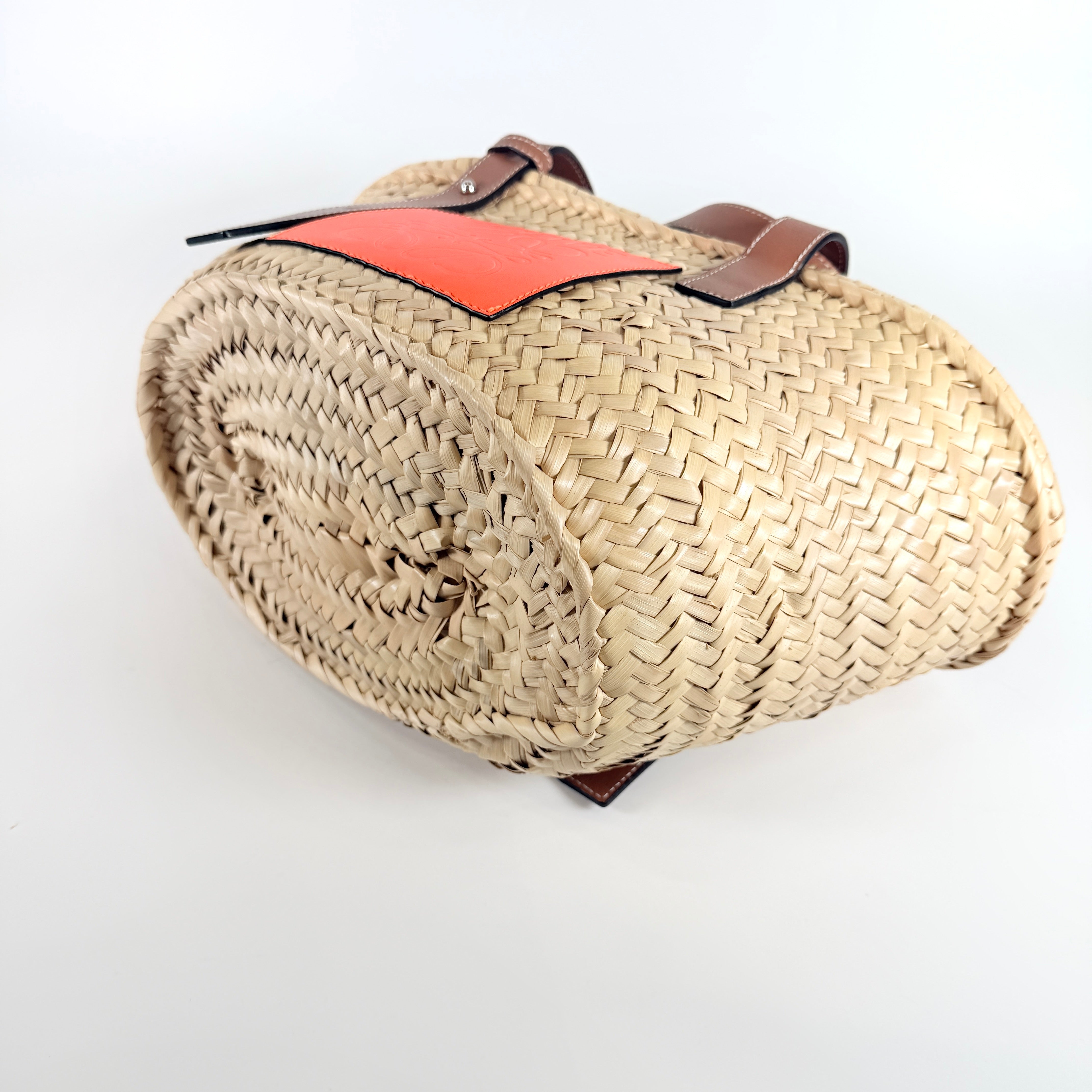 2608 secondhand LOEWE Logo Basket Bag