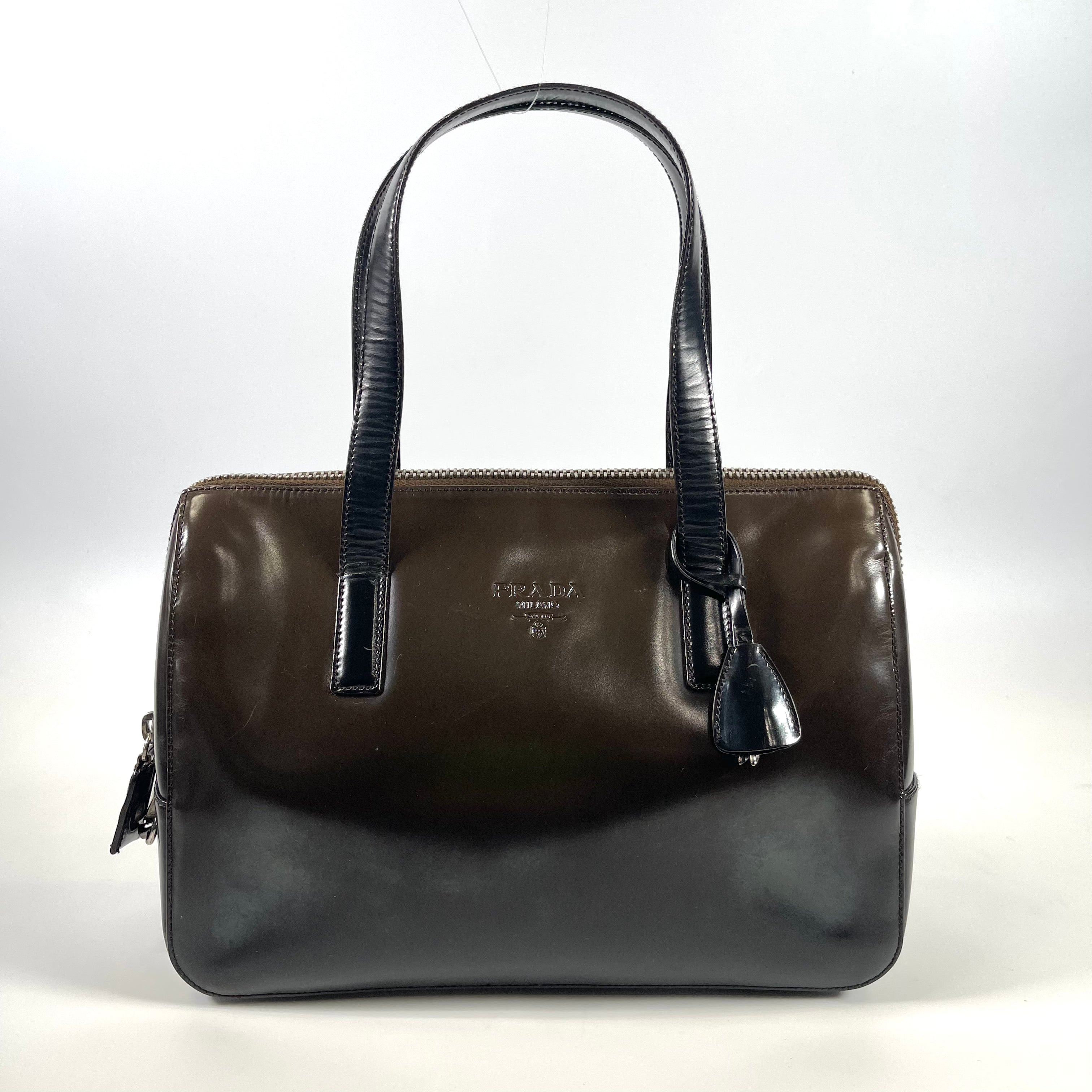 2512 secondhand PRADA hand bag