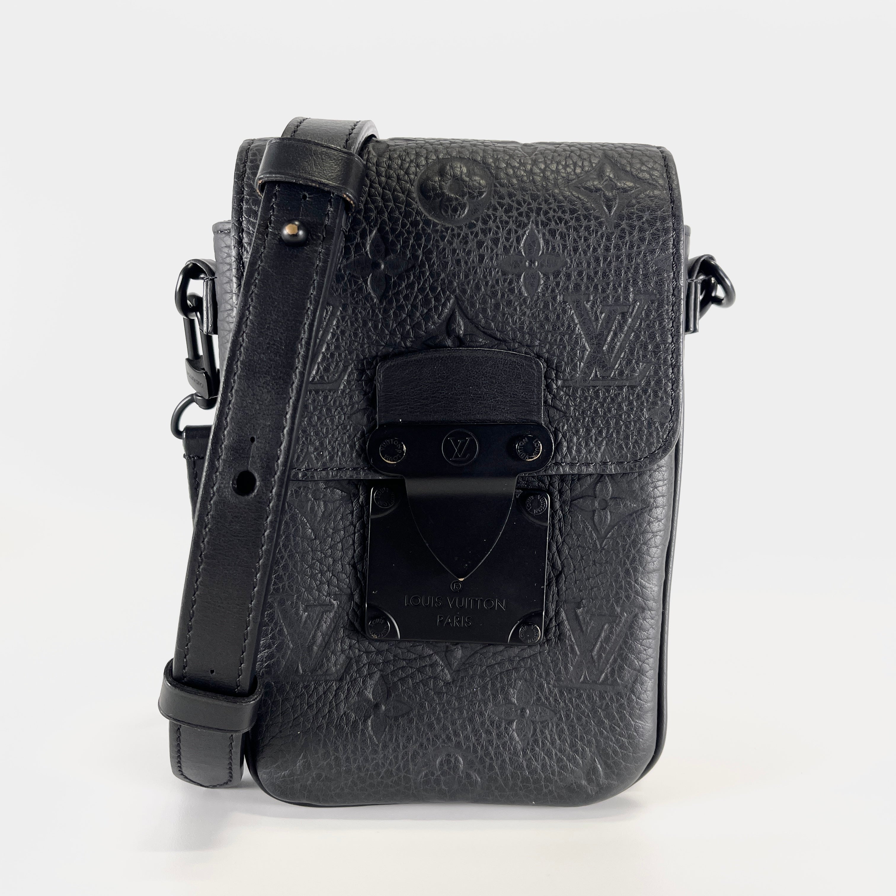 2604 secondhand LV M81524 S rock Vertical Wearables Wallet IC