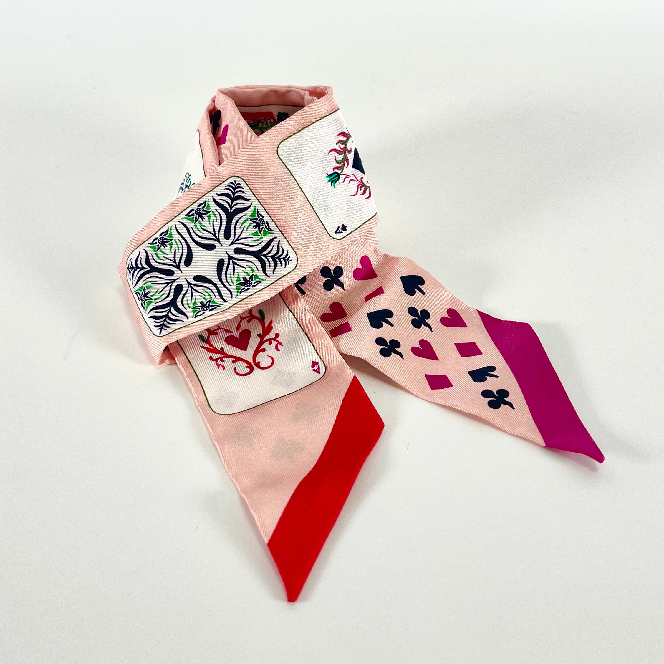 2512 secondhand HERMES Twilly Jeu De Cartes silk