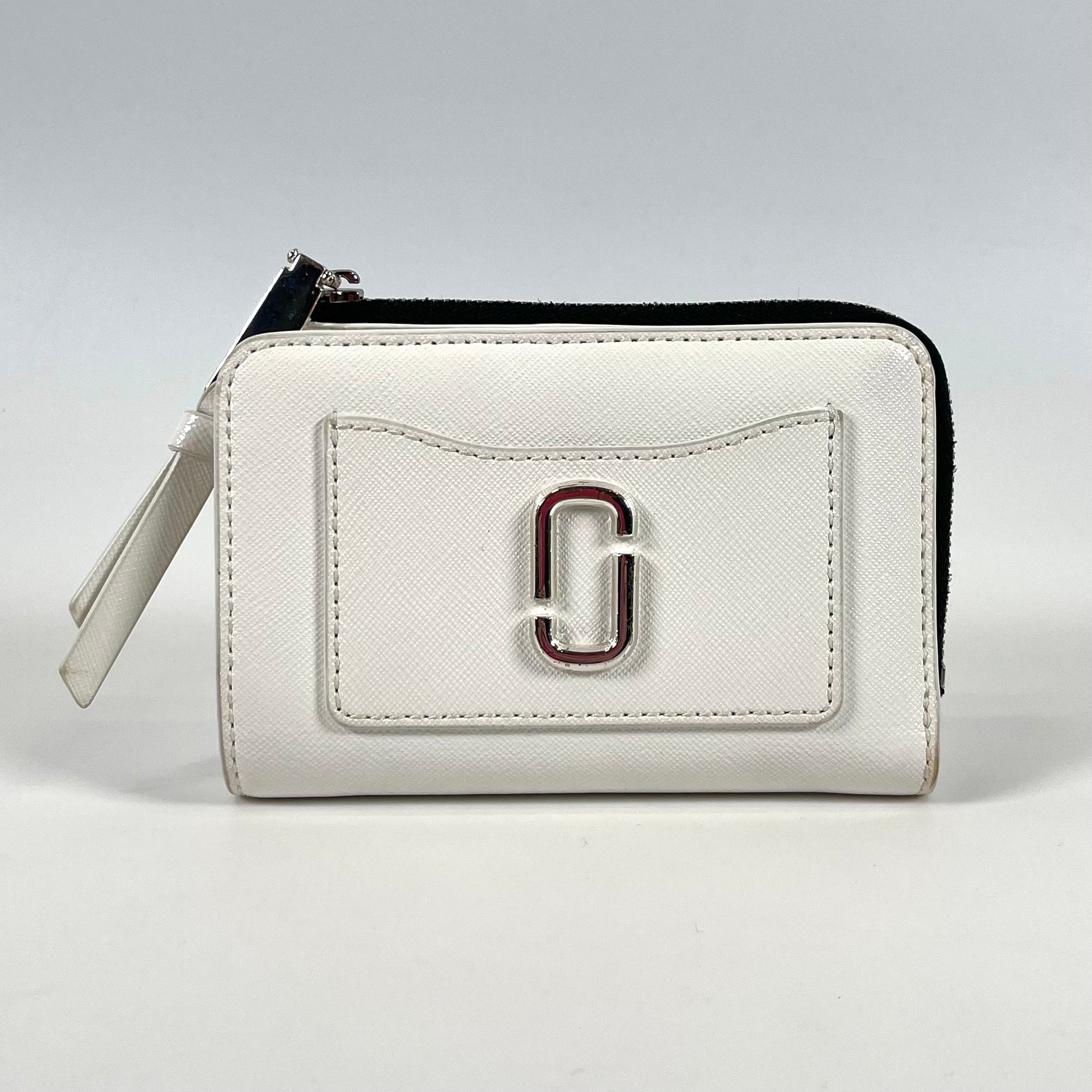 2512 secondhand MARCJACOBS leather white compact wallet